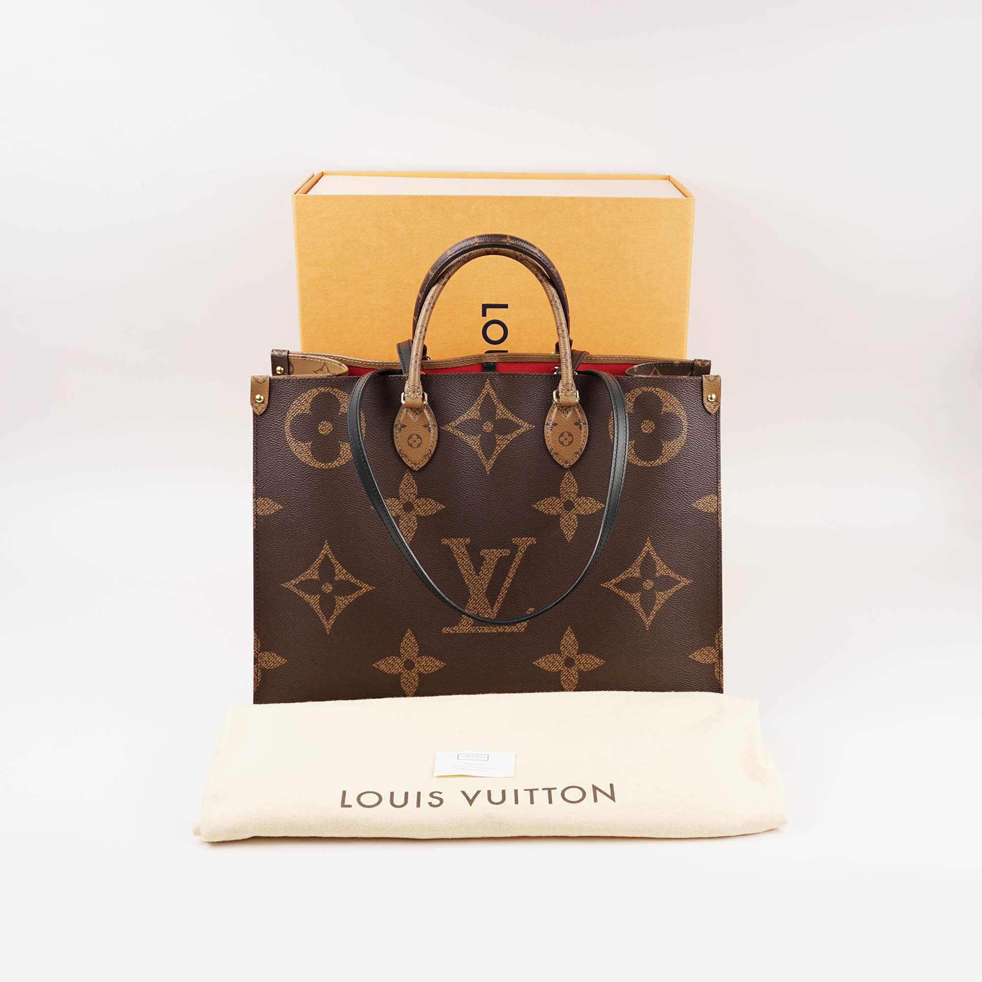 OnTheGo GM Tote Bag image