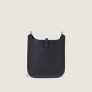 Evelyne 16 Amazone Shoulder Bag thumbnail image