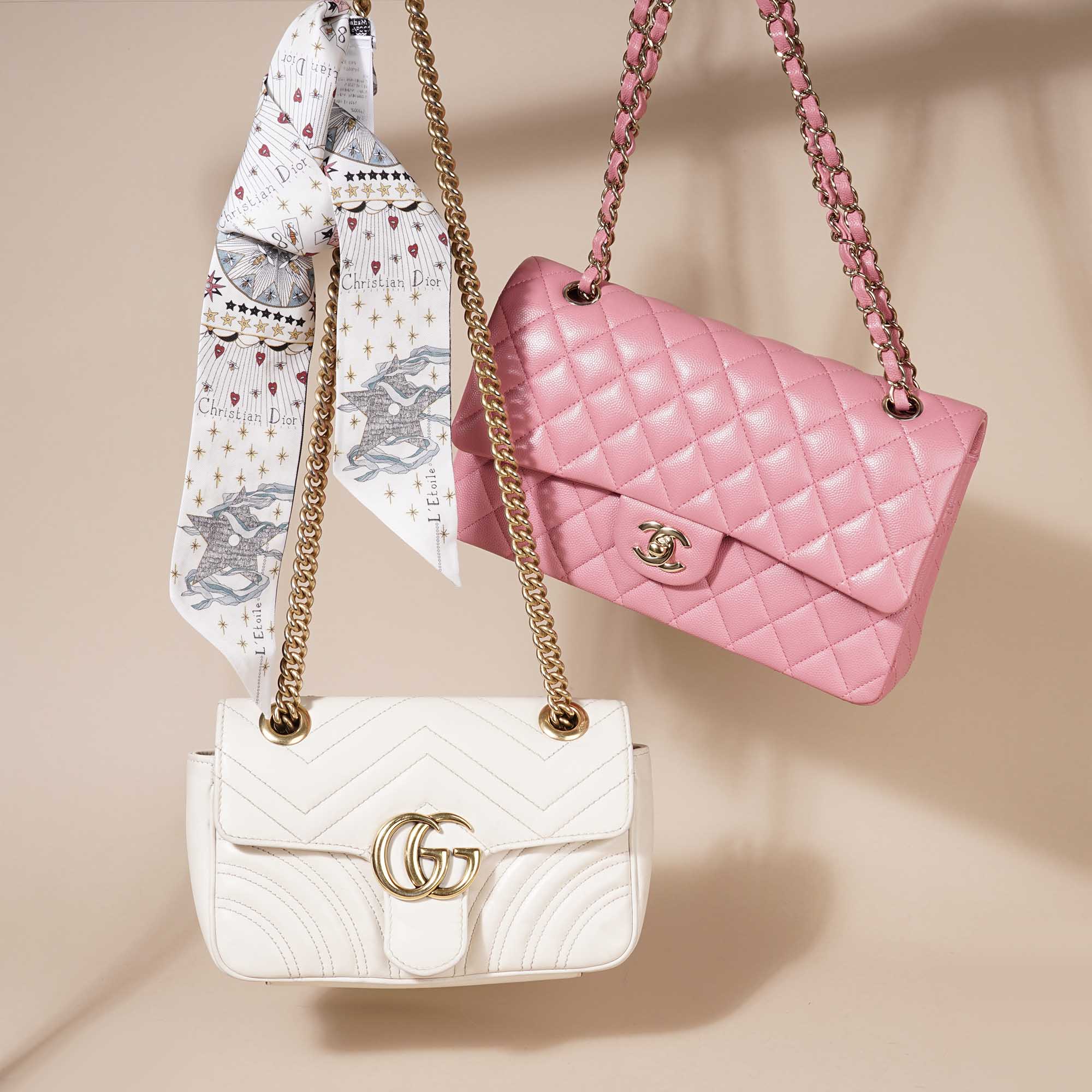 BOOK AN APPOINTMENTsplit-banner image