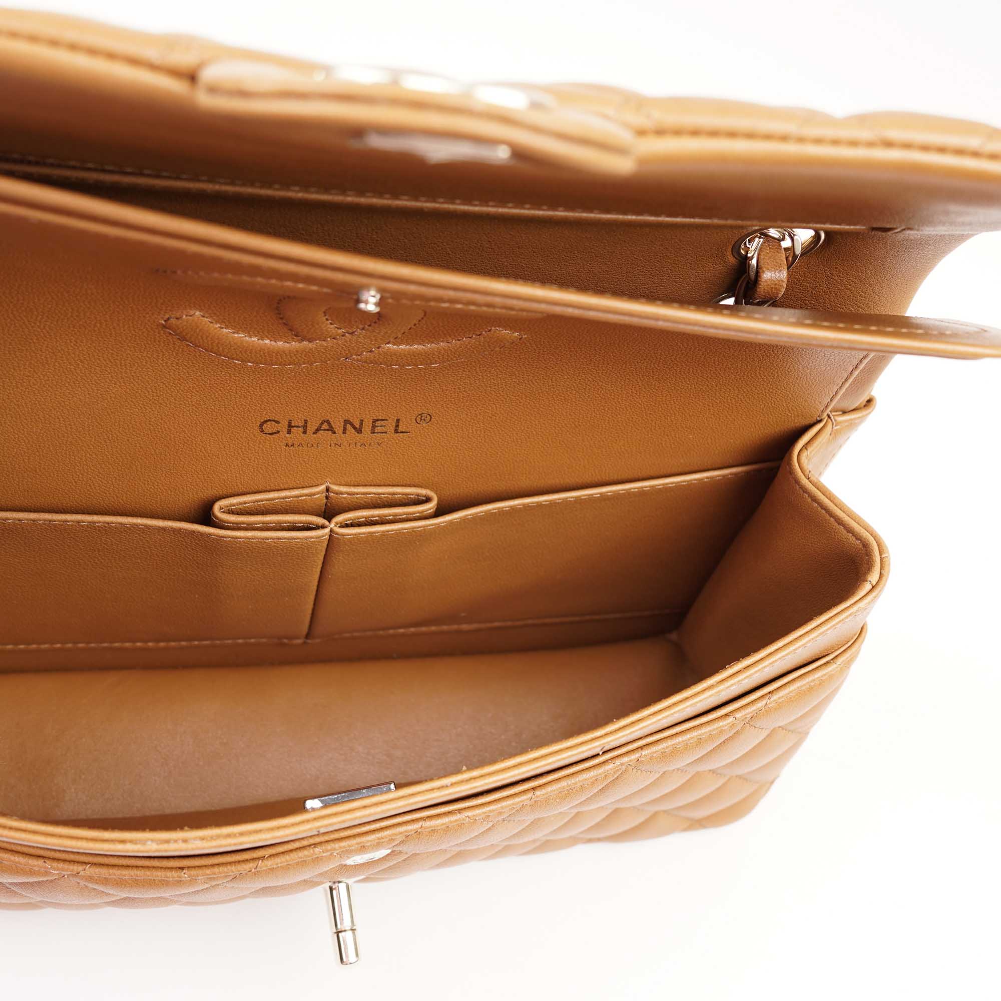 Classic Medium Double Flap Bag image