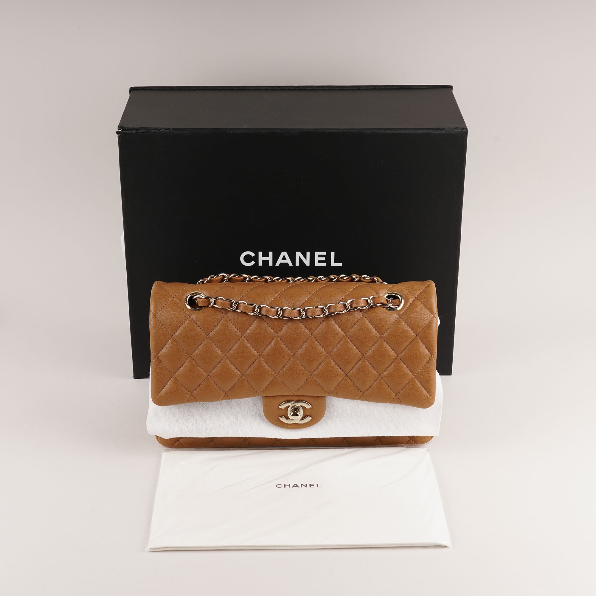 Classic Medium Double Flap Bag image