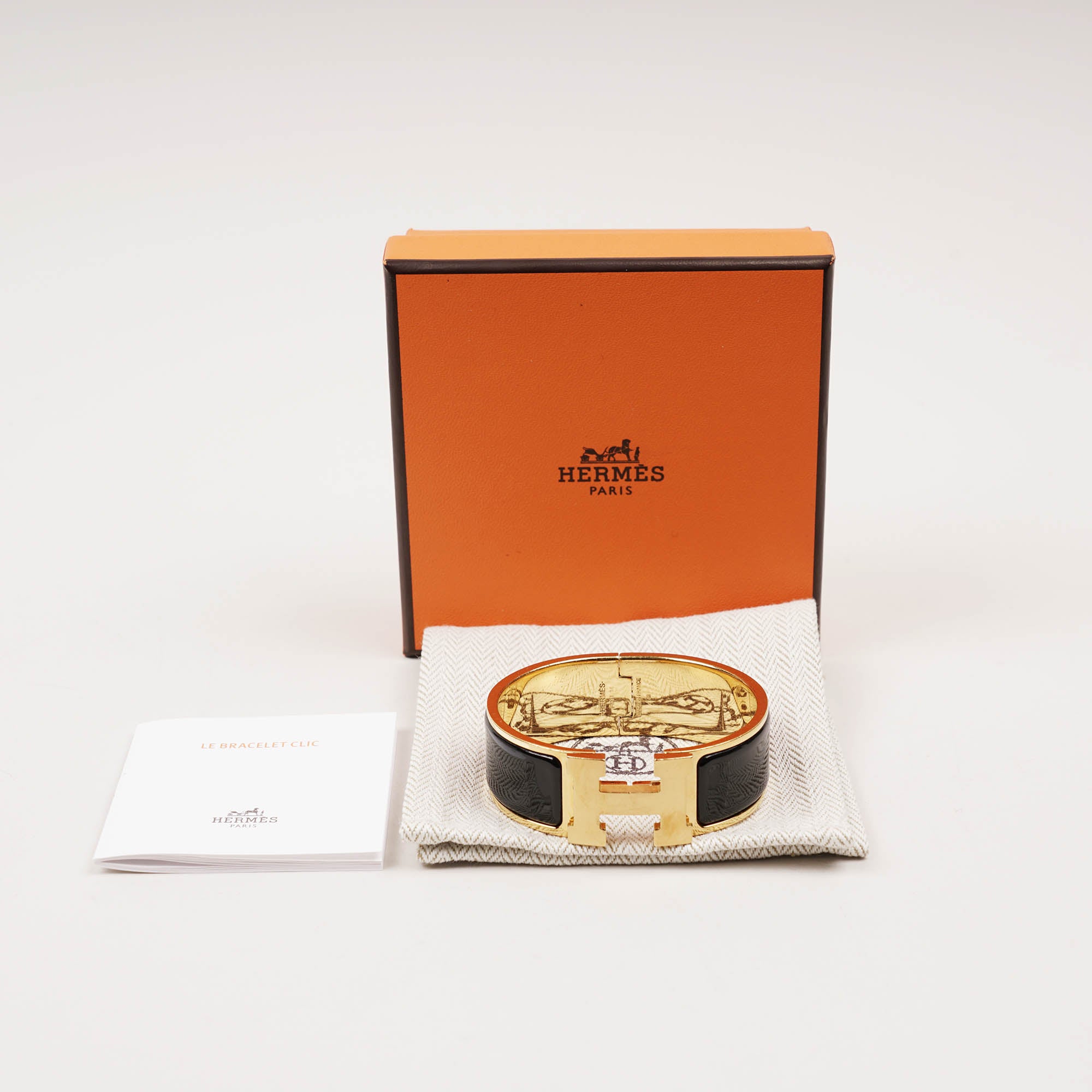 Clic Clac H Bracelet image