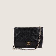 Vintage Flap Bag thumbnail image