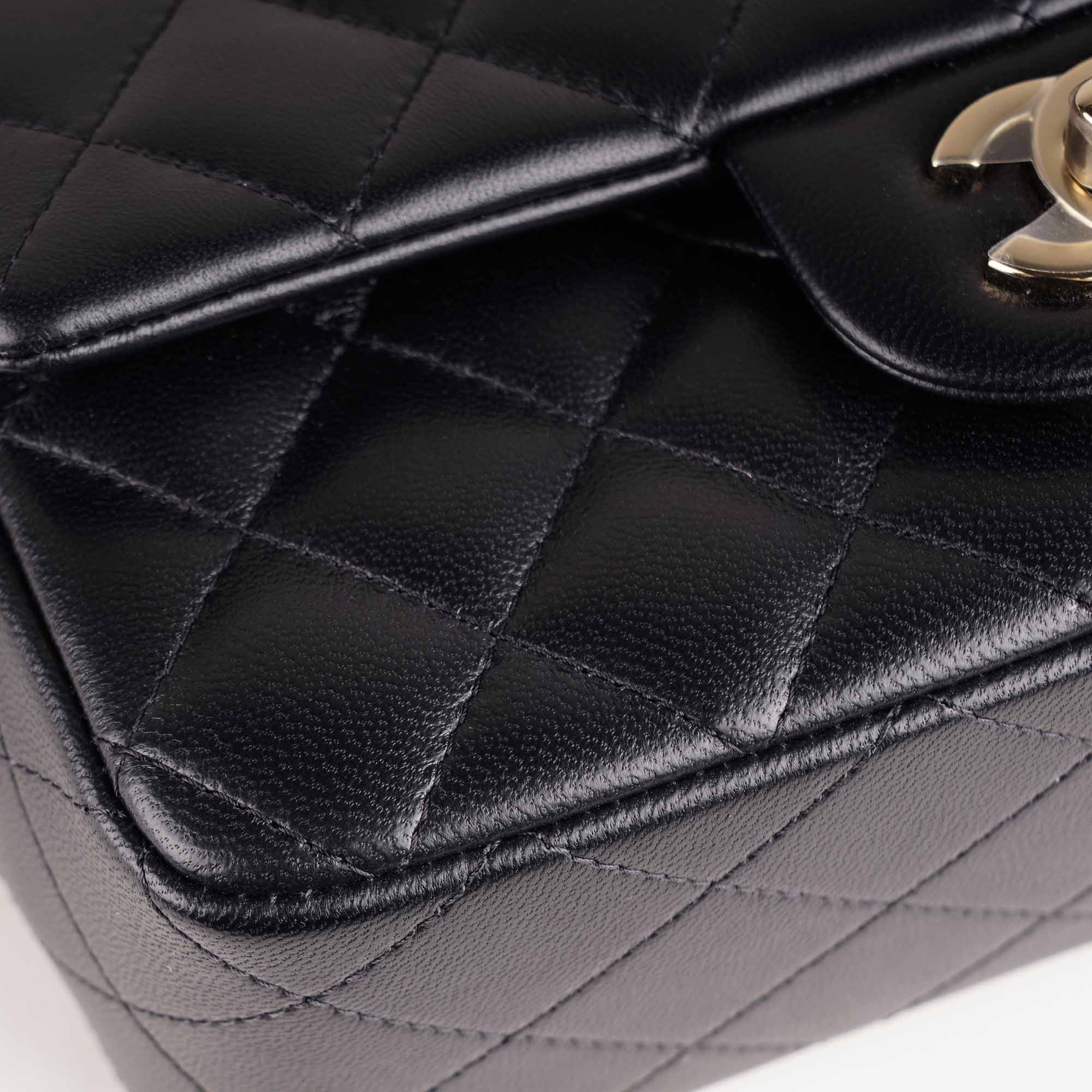 Mini Flap Top Handle image