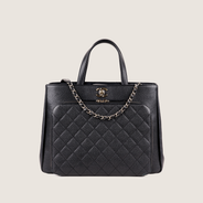 Large Pocket Tote thumbnail image