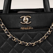 Large Pocket Tote thumbnail image