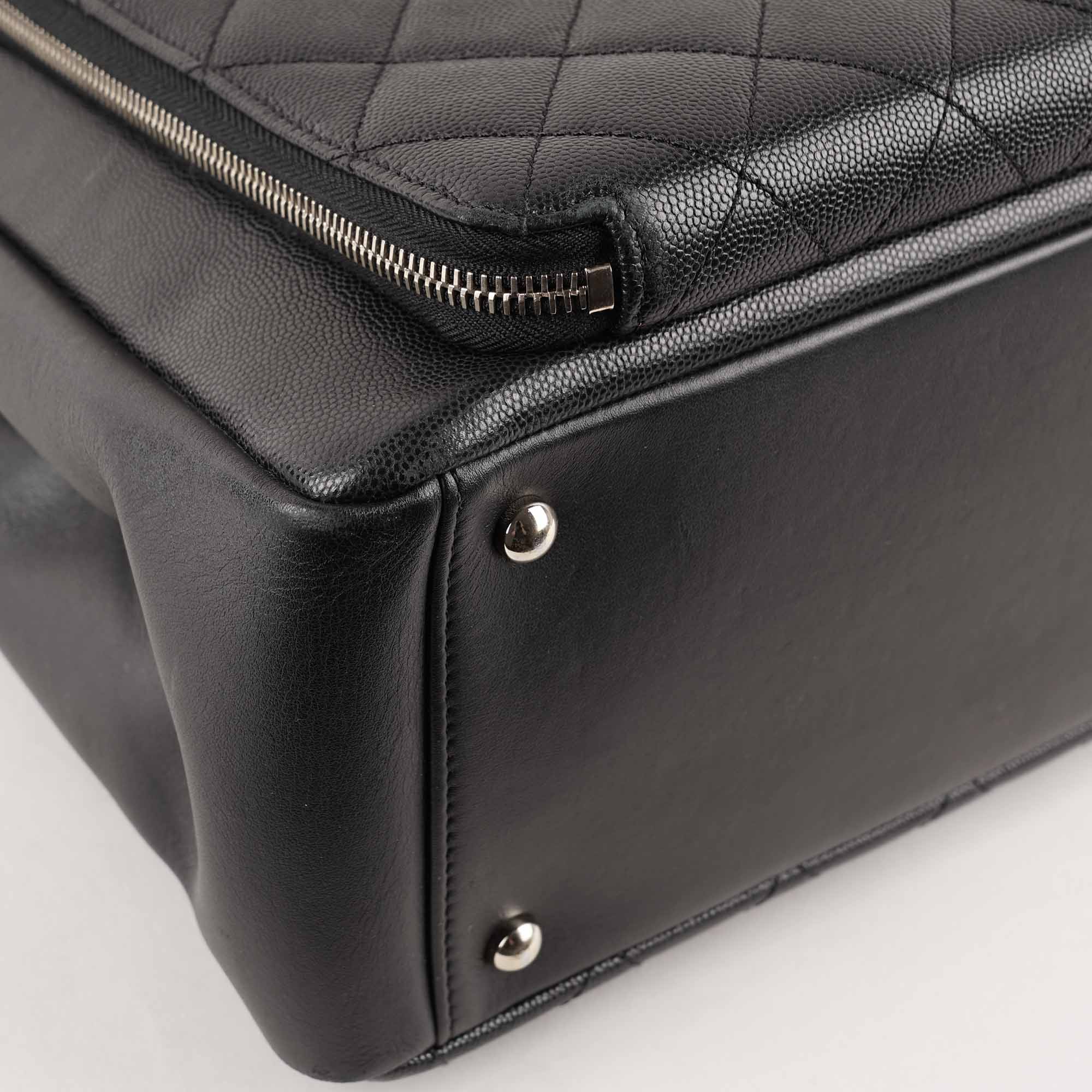 Large Pocket Tote image