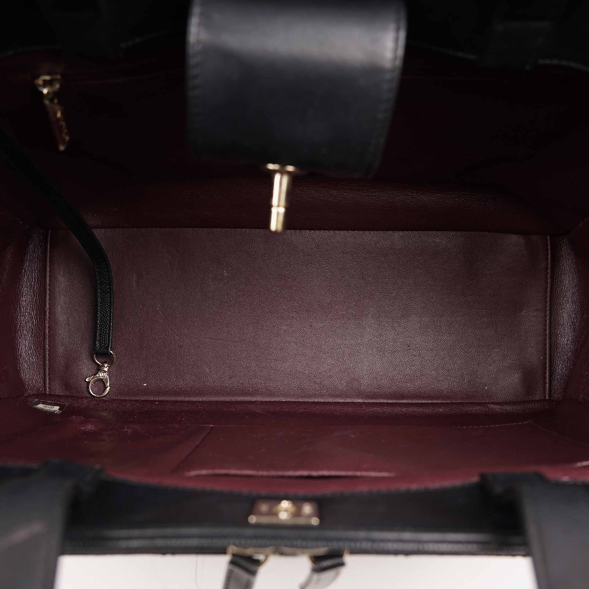 Large Pocket Tote image