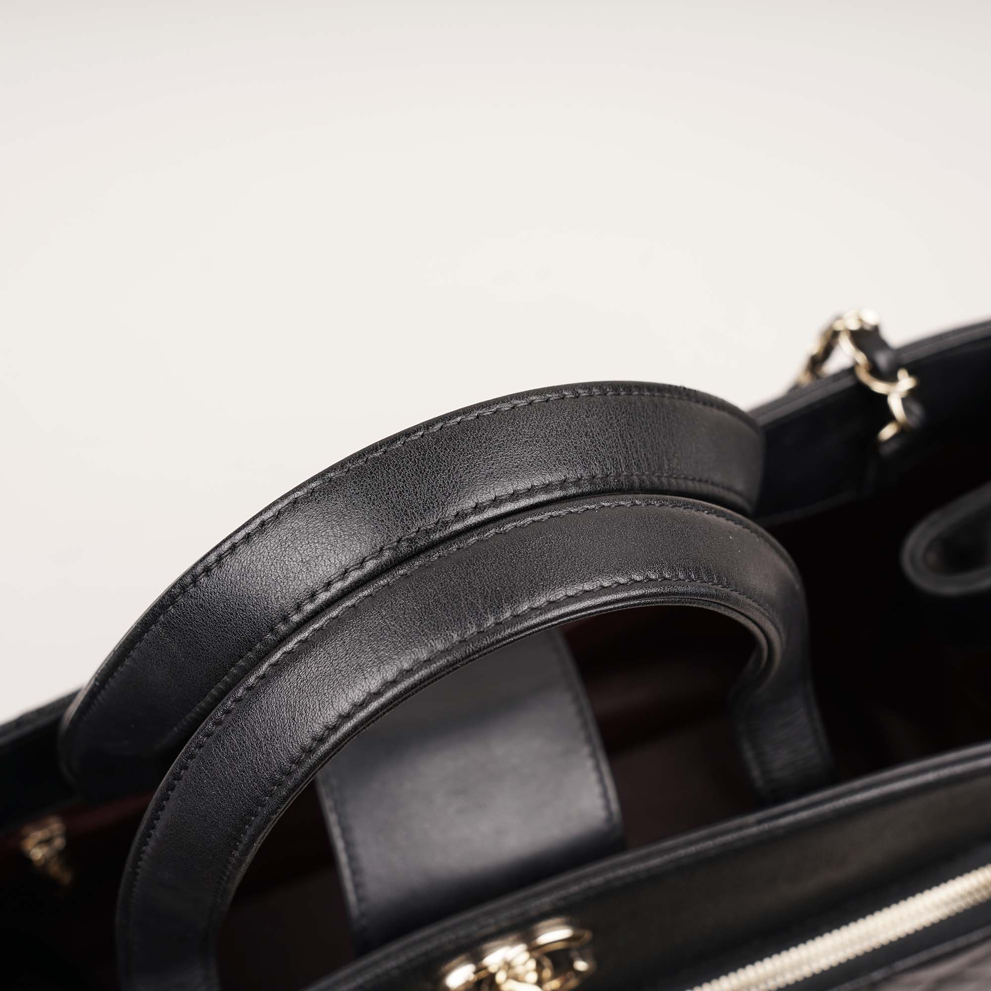 Large Pocket Tote image