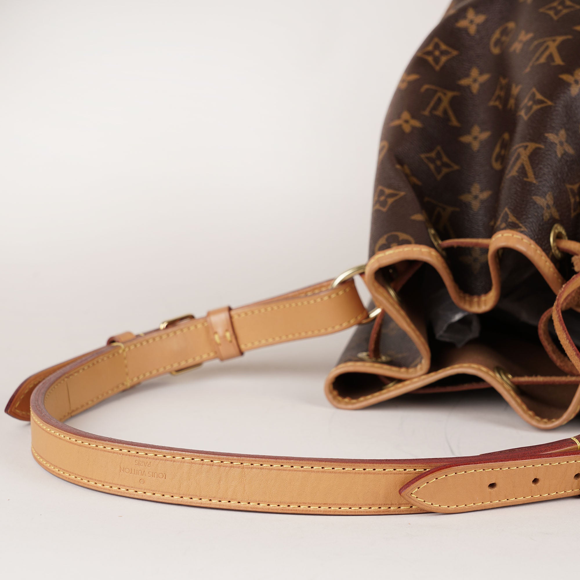 Large Noé Bucket Bag image