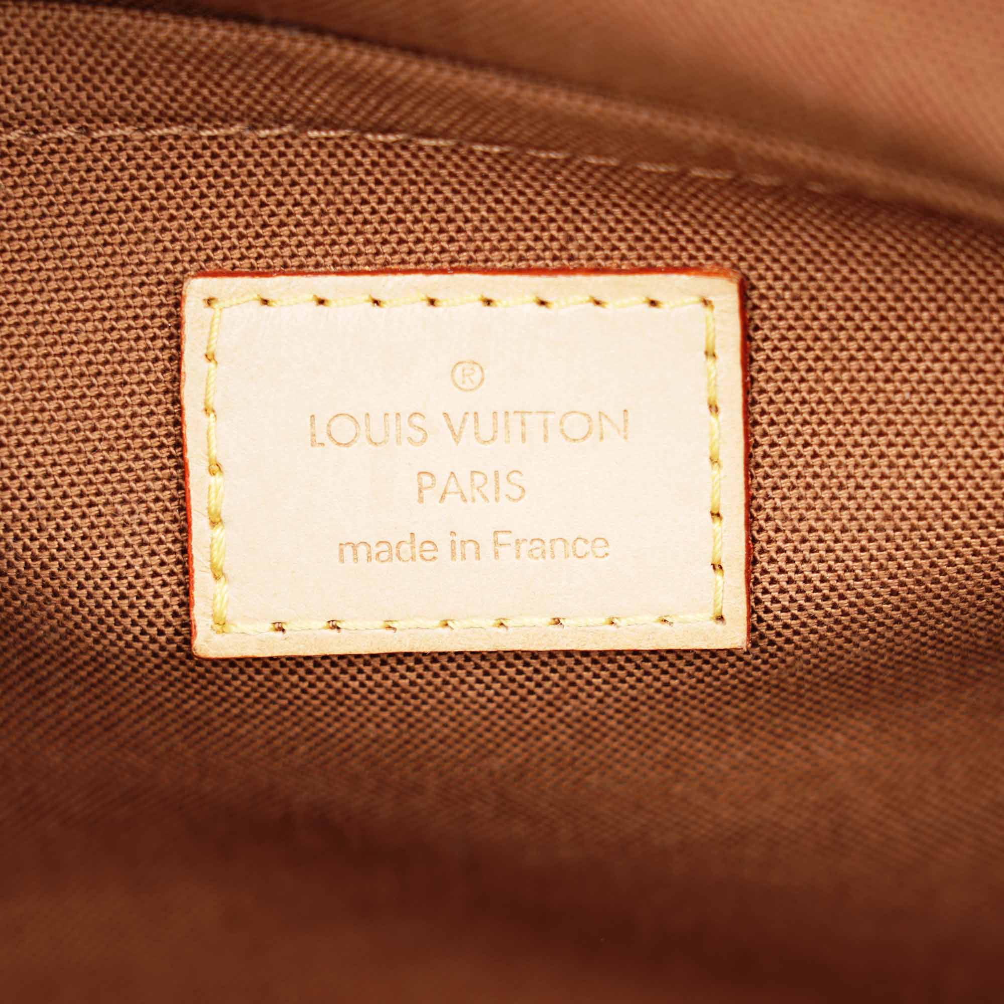 Riveting Shoulder Bag image