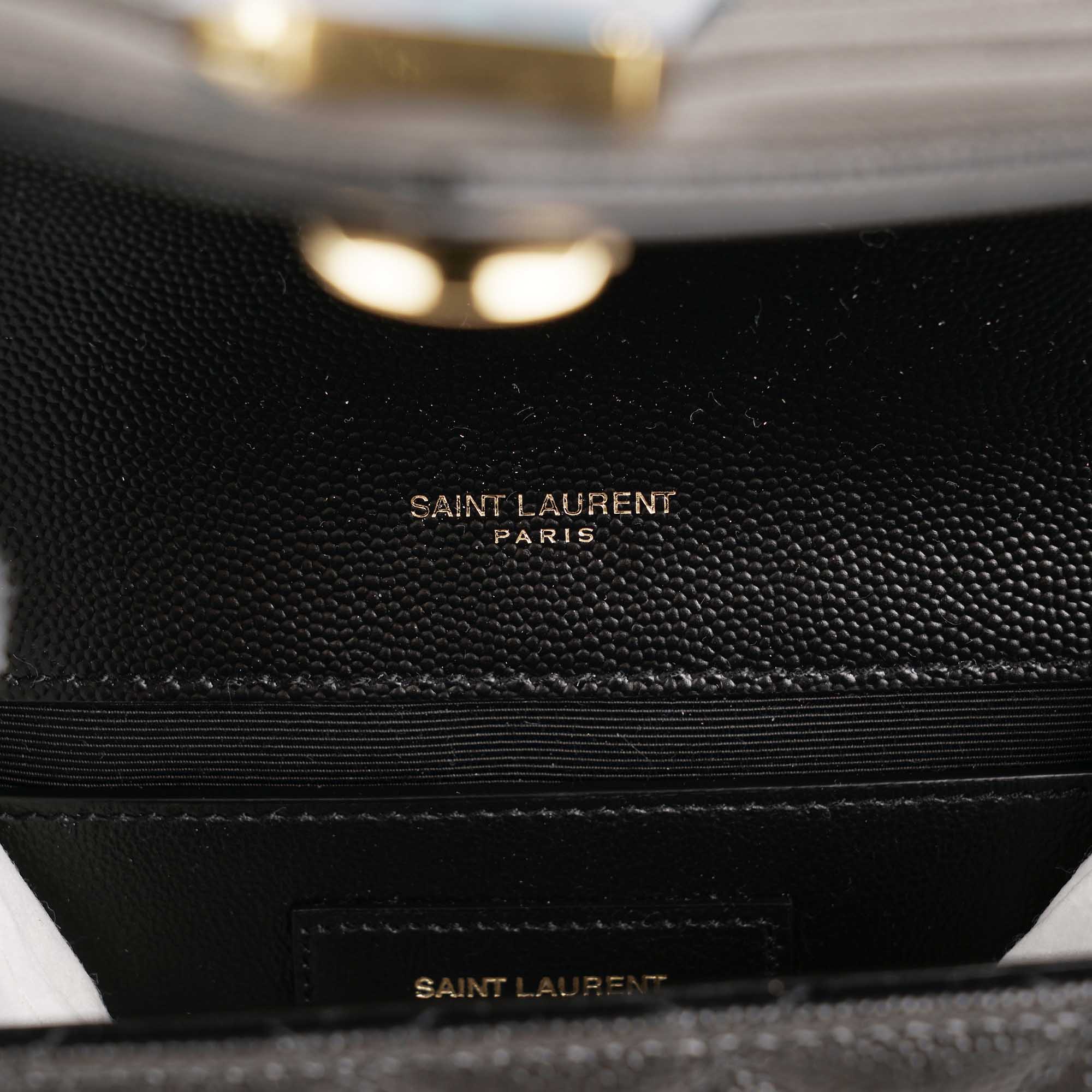 Medium Envelope Shoulder Bag image