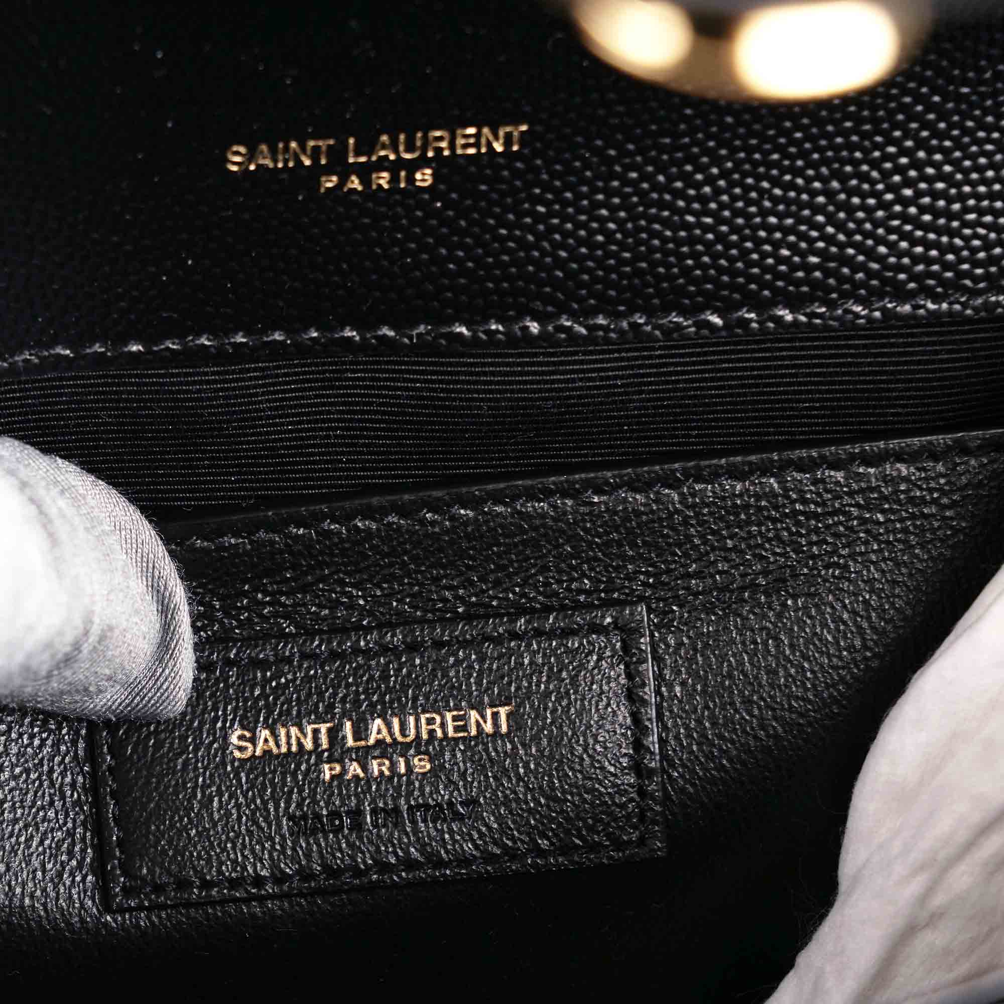 Medium Envelope Shoulder Bag image