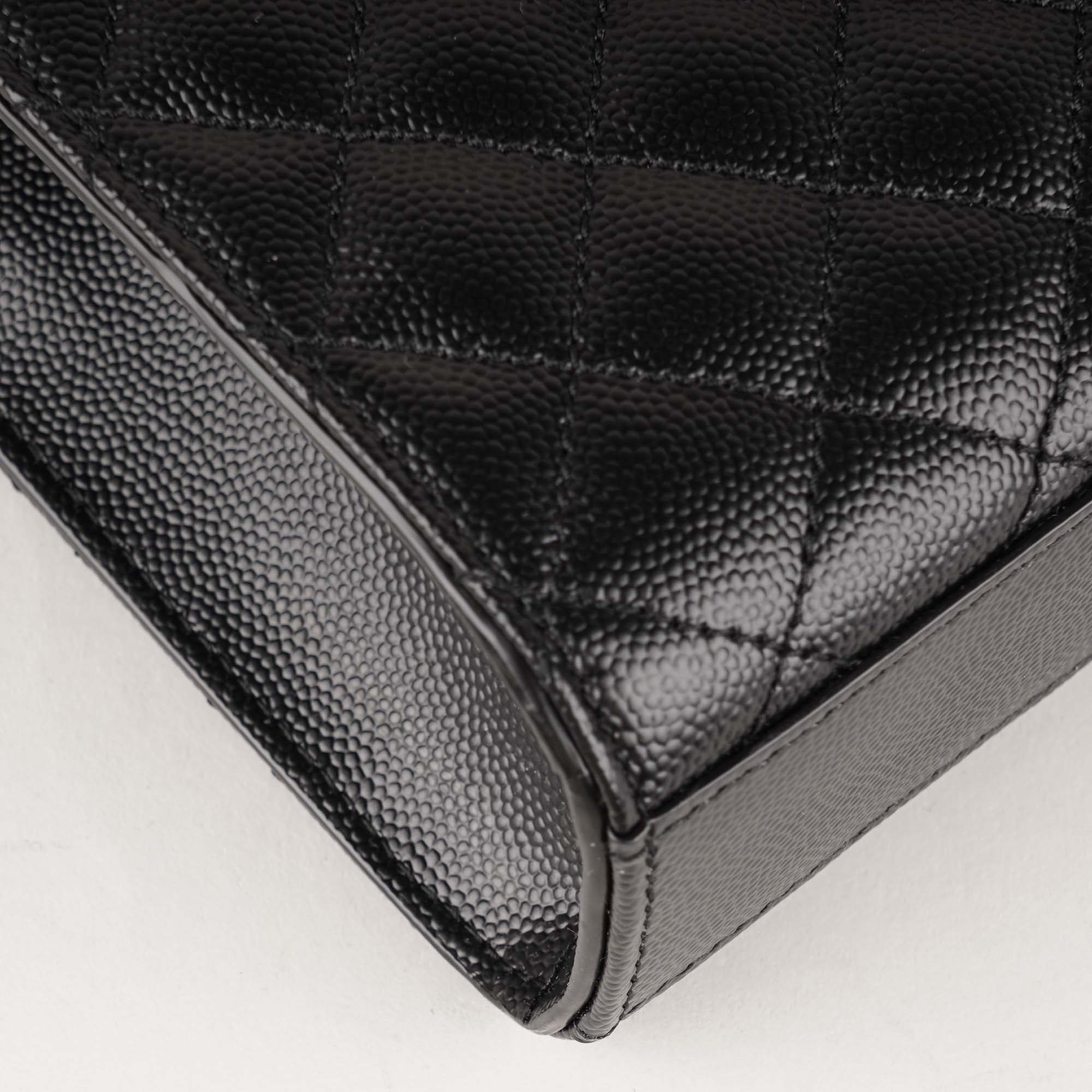 Medium Envelope Shoulder Bag image