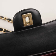 Classic Medium Double Flap Bag thumbnail image
