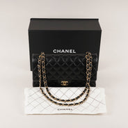 Classic Medium Double Flap Bag thumbnail image