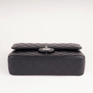 Classic Medium Double Flap Bag thumbnail image
