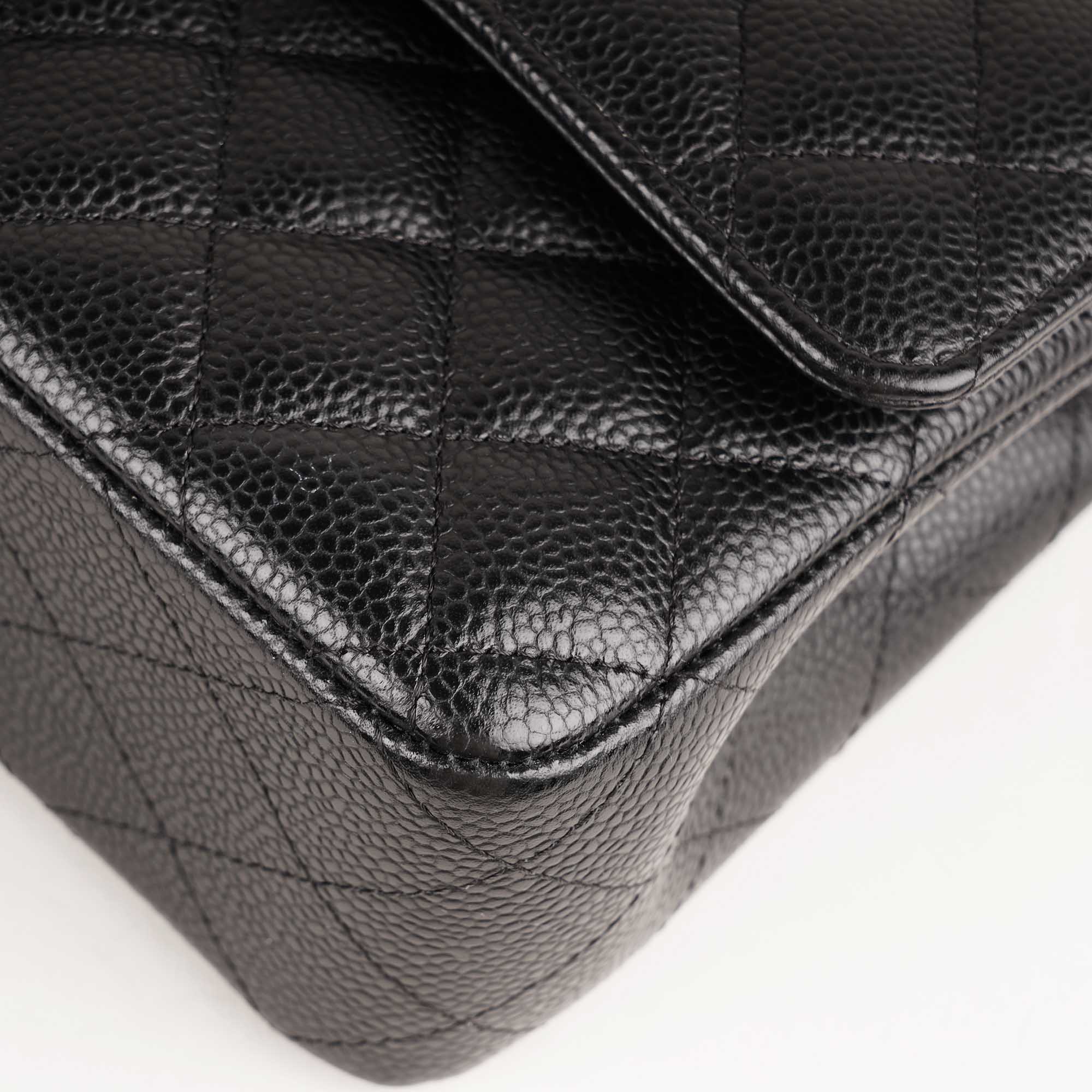 Classic Medium Double Flap Bag image