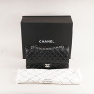 Classic Medium Double Flap Bag thumbnail image