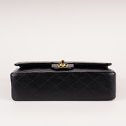 Classic Medium Double Flap Bag thumbnail image