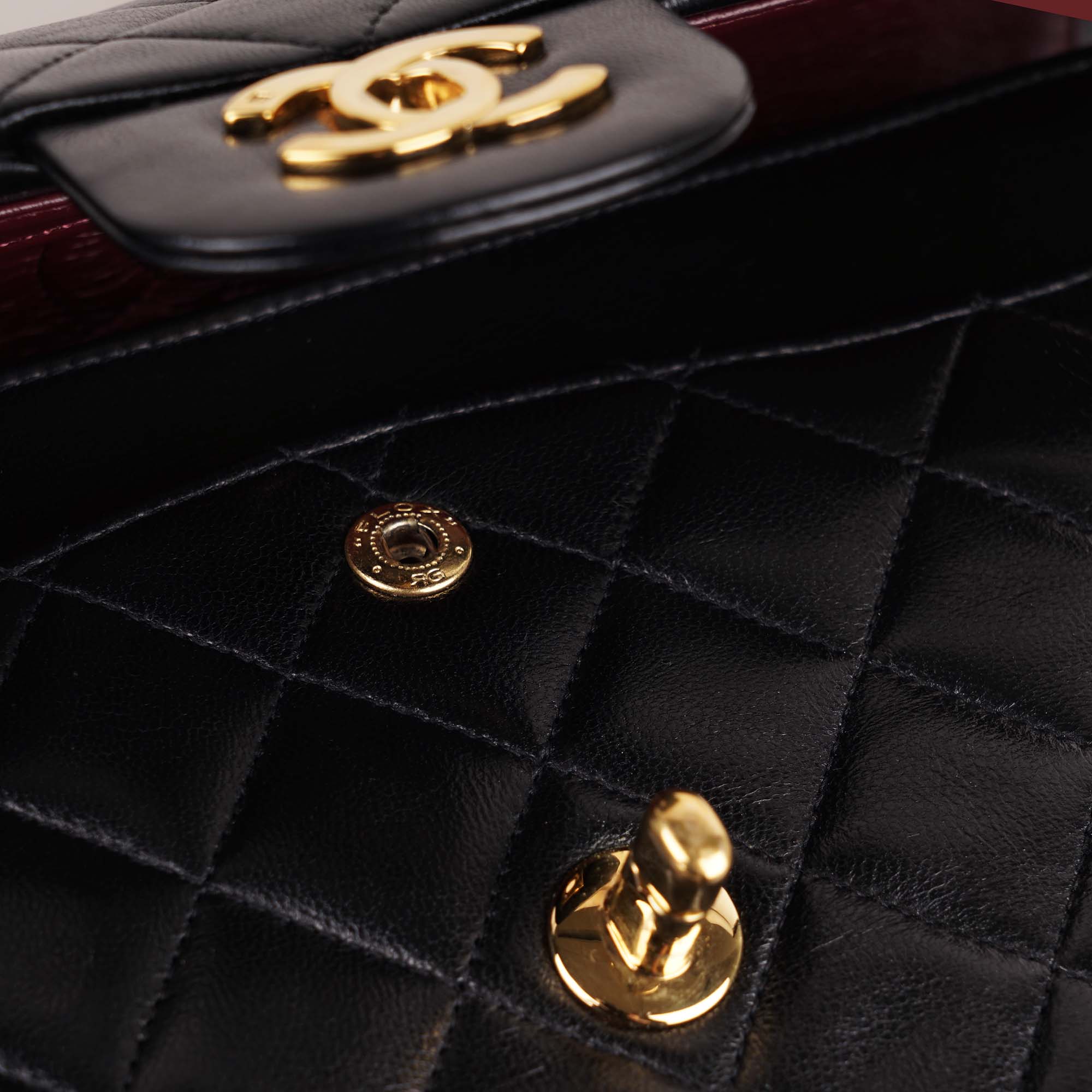 Classic Medium Double Flap Bag image