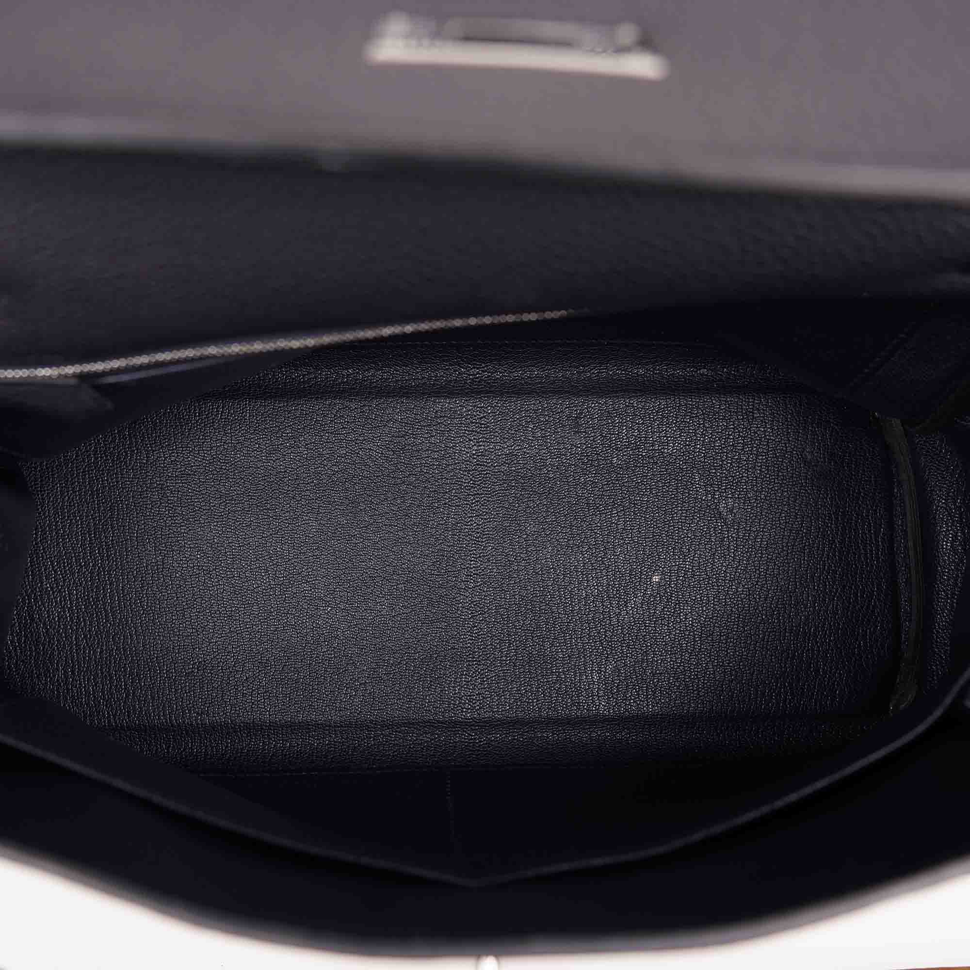 Kelly 32 Handbag image