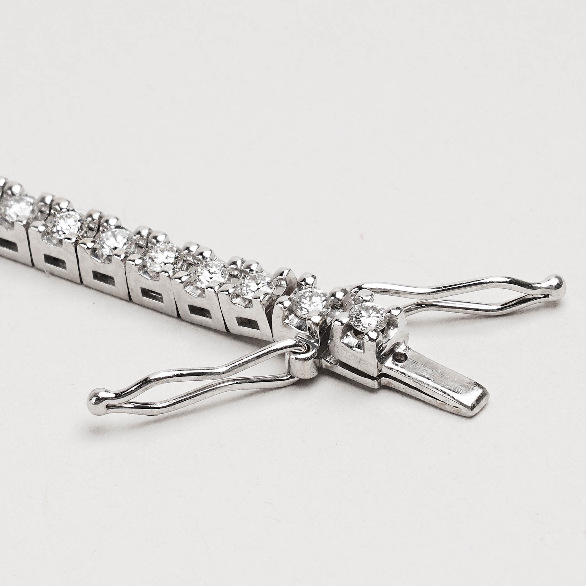 Tennis Bracelet 18k White Gold & 1,86ct Diamonds image