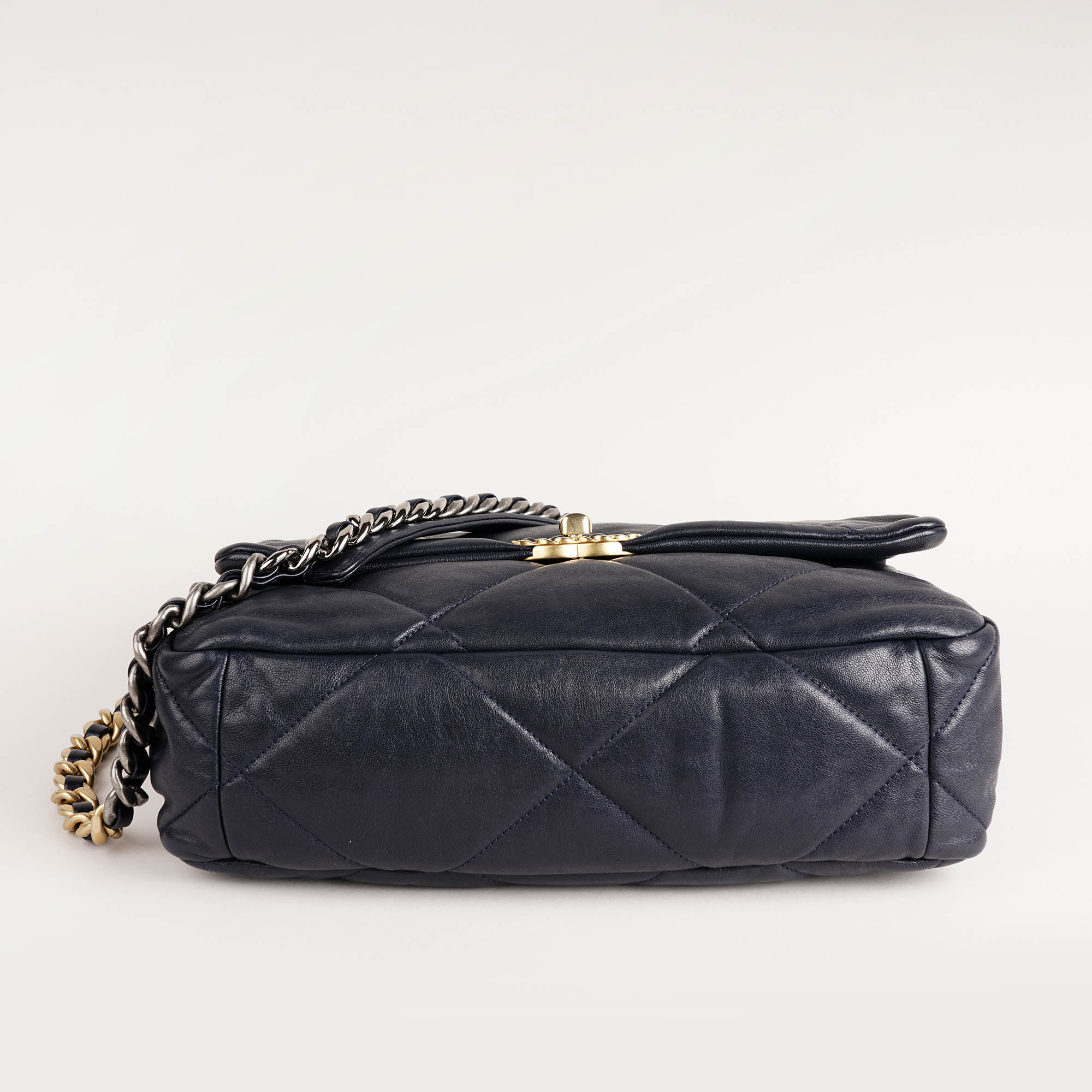 19 Large Flap Bag image