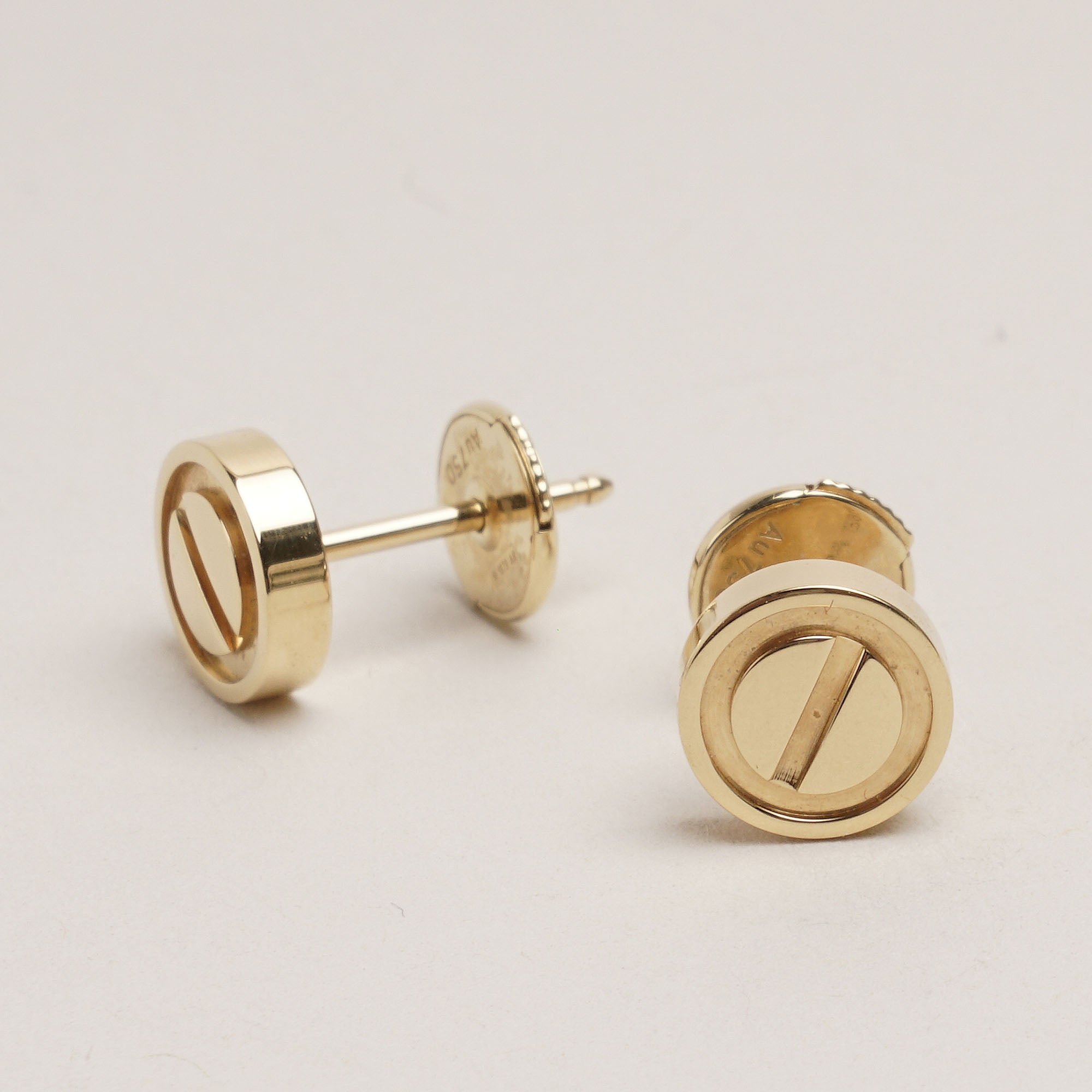 Love Stud Earrings 18k Yellow Gold image