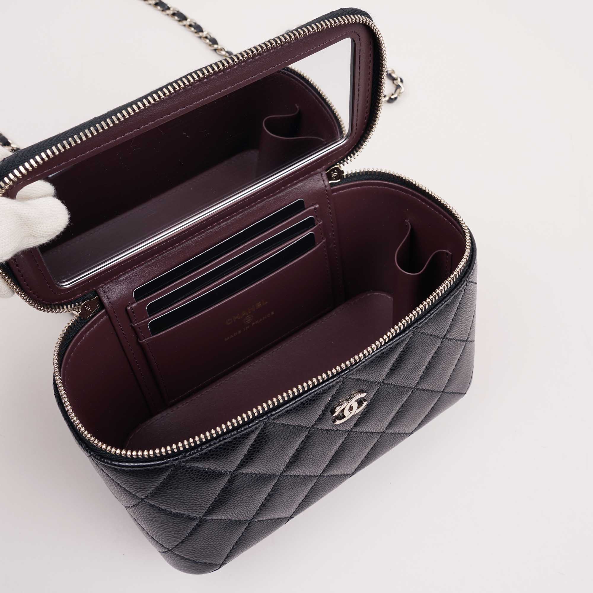 Small Vanity on Chain image