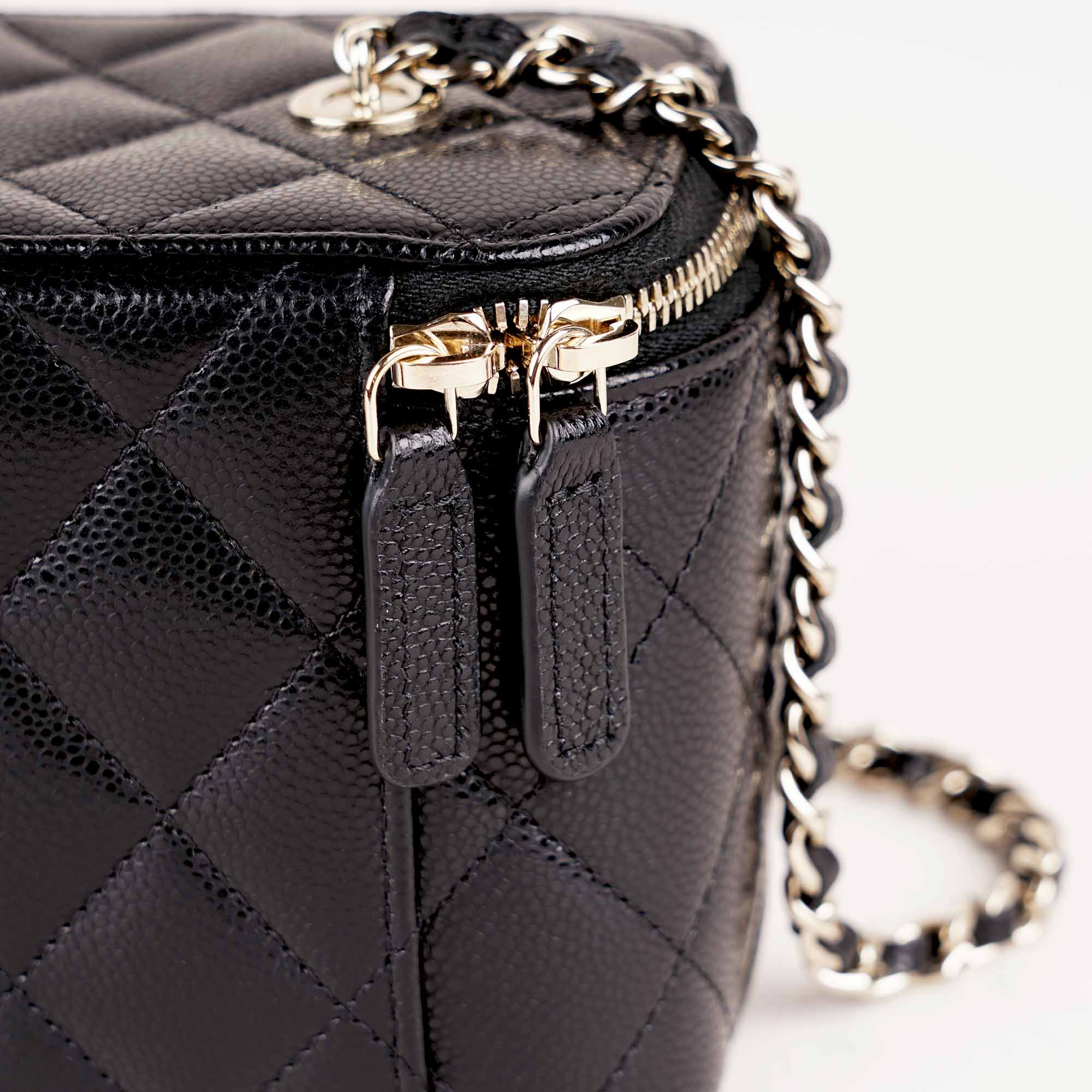 Small Vanity on Chain image