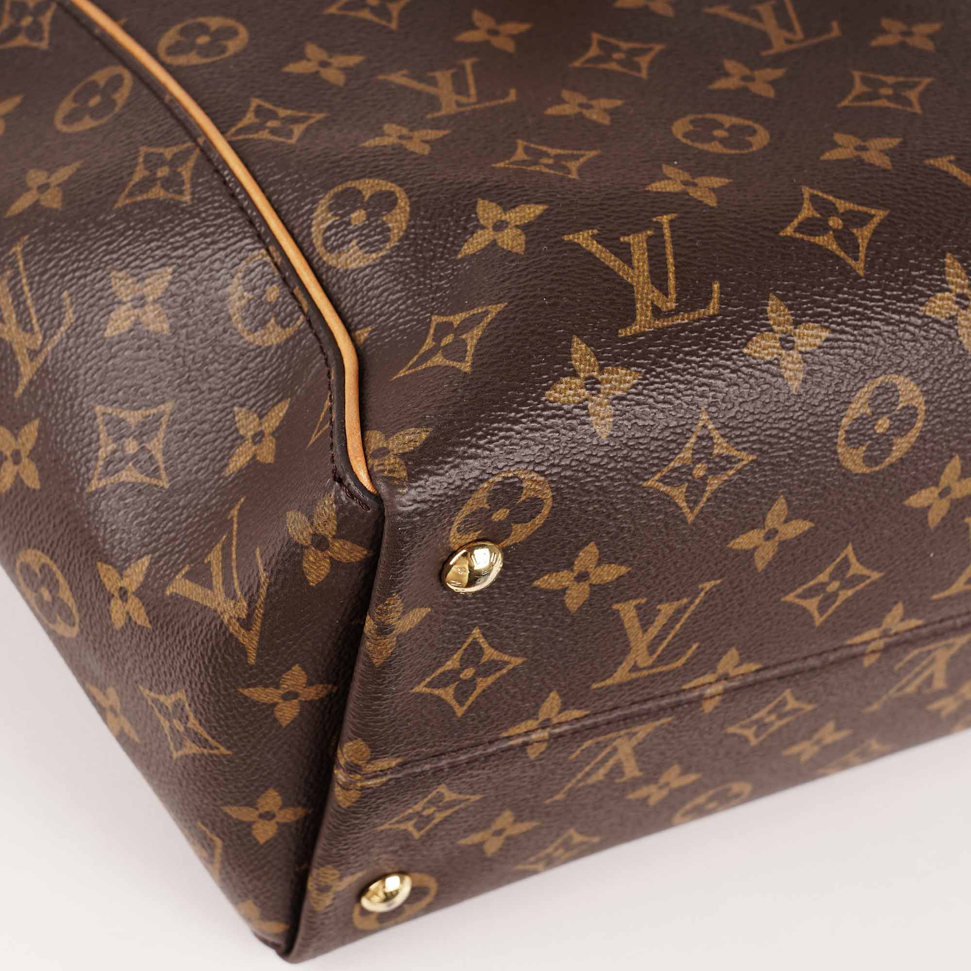 Tournelle MM Shoulder Bag image