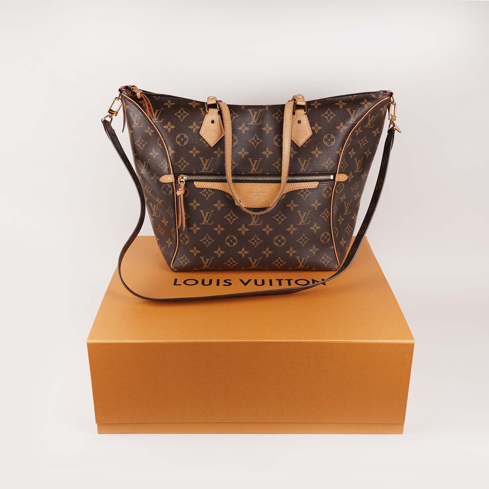 Tournelle MM Shoulder Bag image