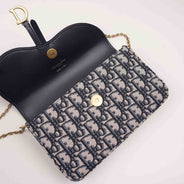 Medium Saddle Pouch with Chain thumbnail image