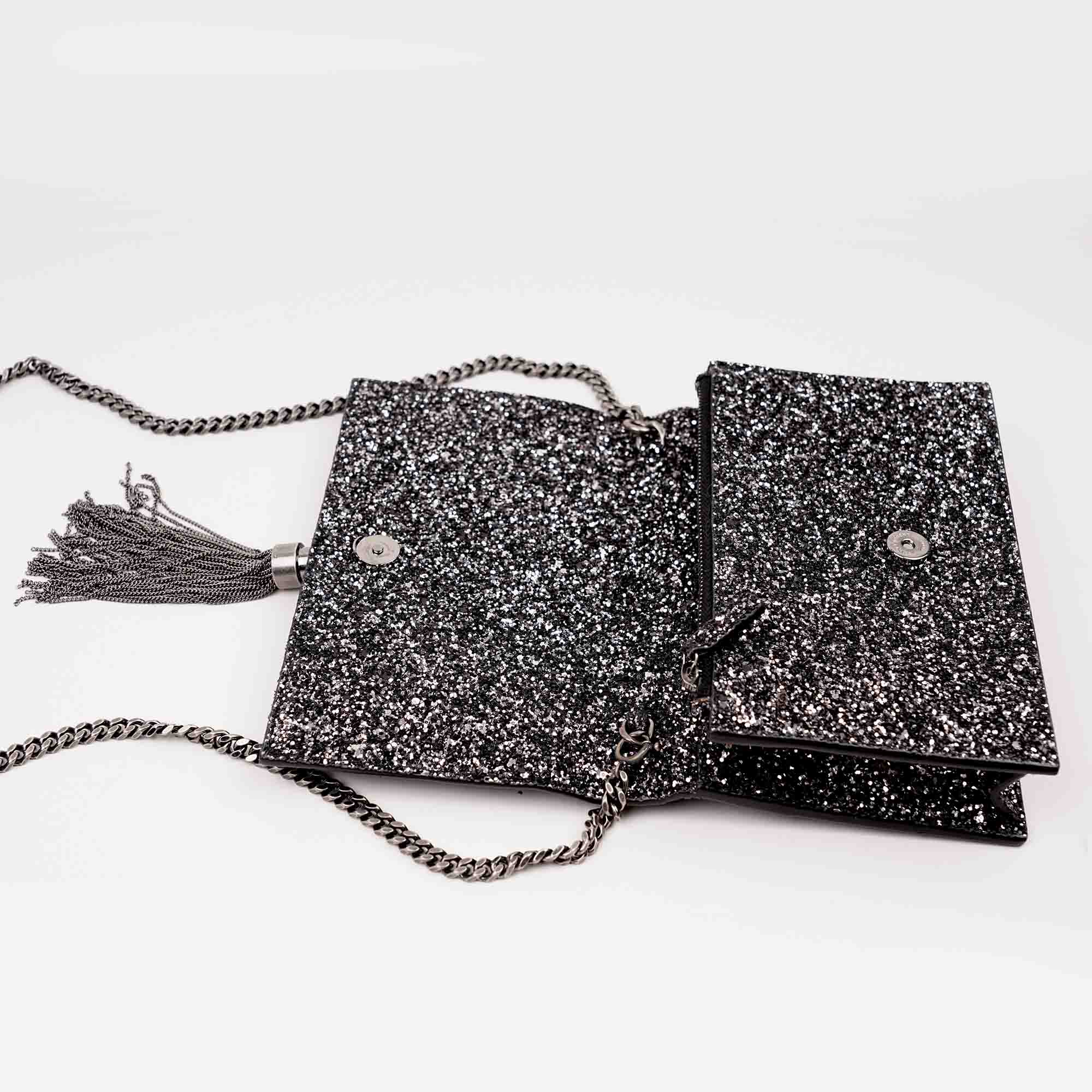 Kate Tassel Wallet on Chain image
