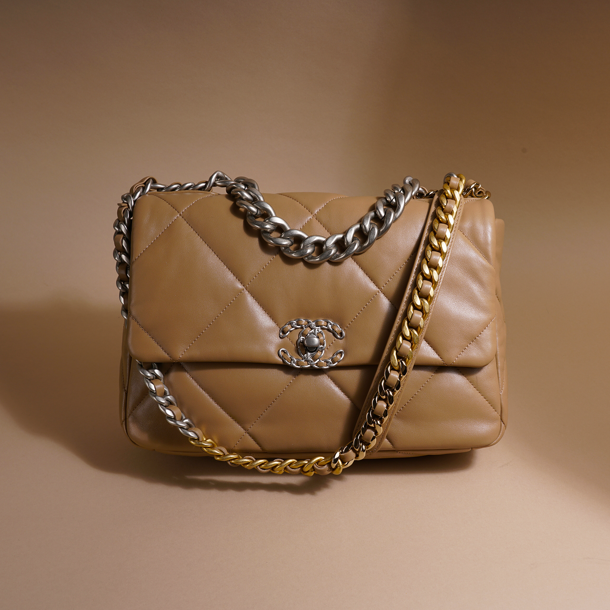 Chanelsplit-banner image