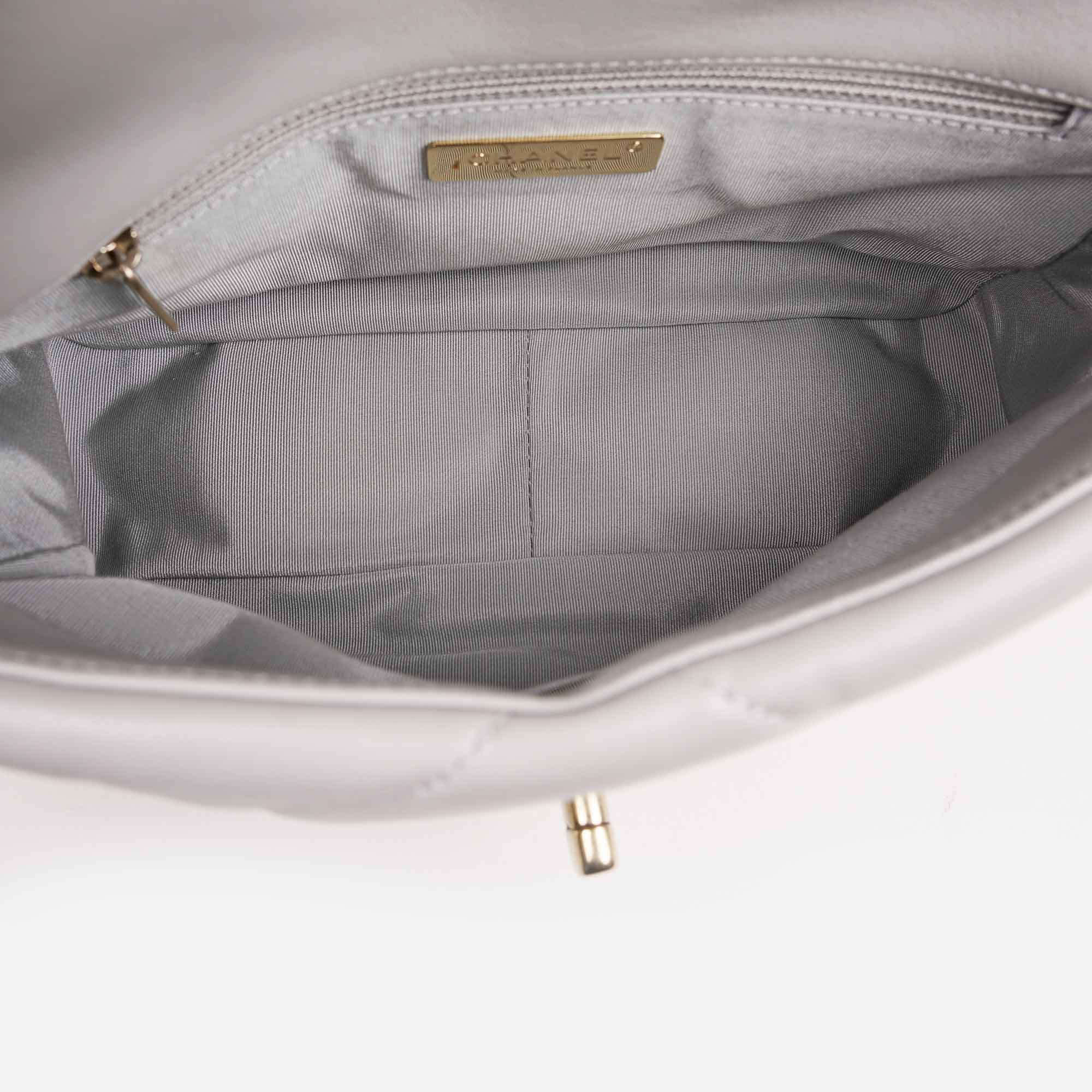 Chanel Small 19 Flap Bag Grey Leather image