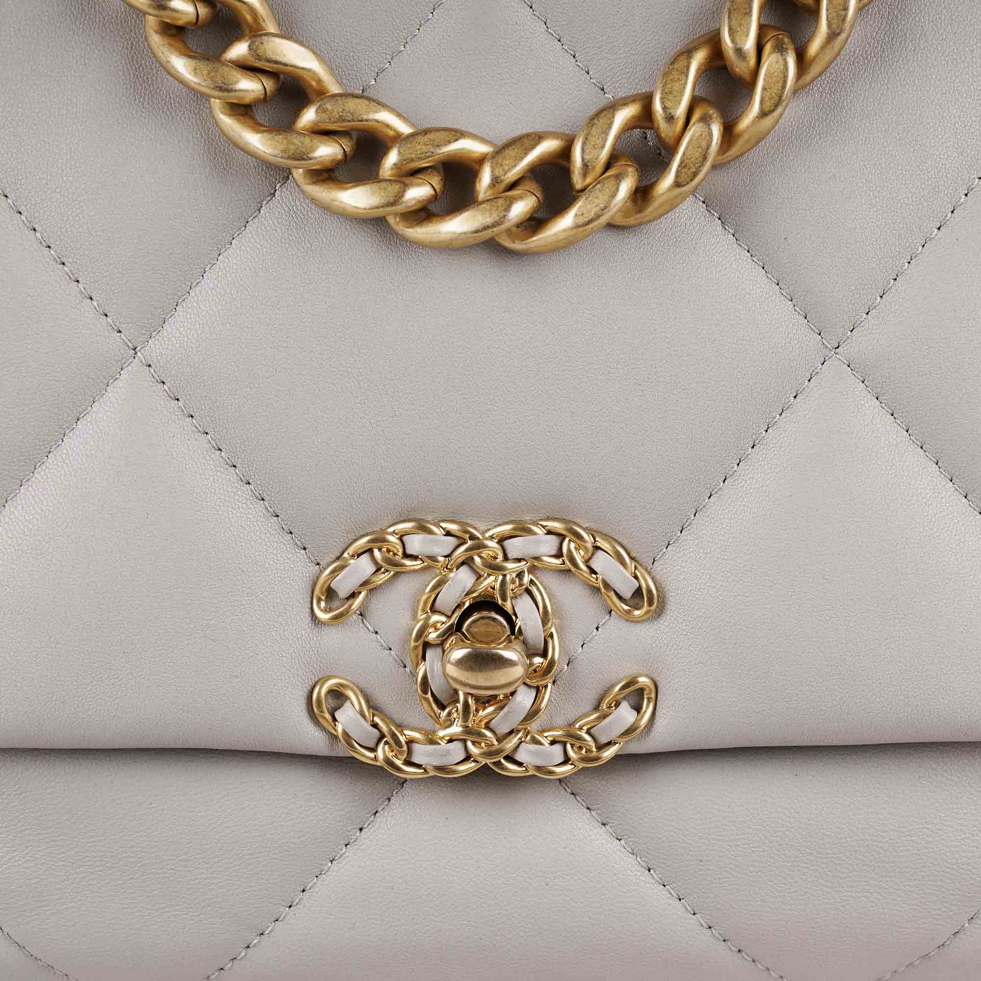 Chanel Small 19 Flap Bag Grey Leather image