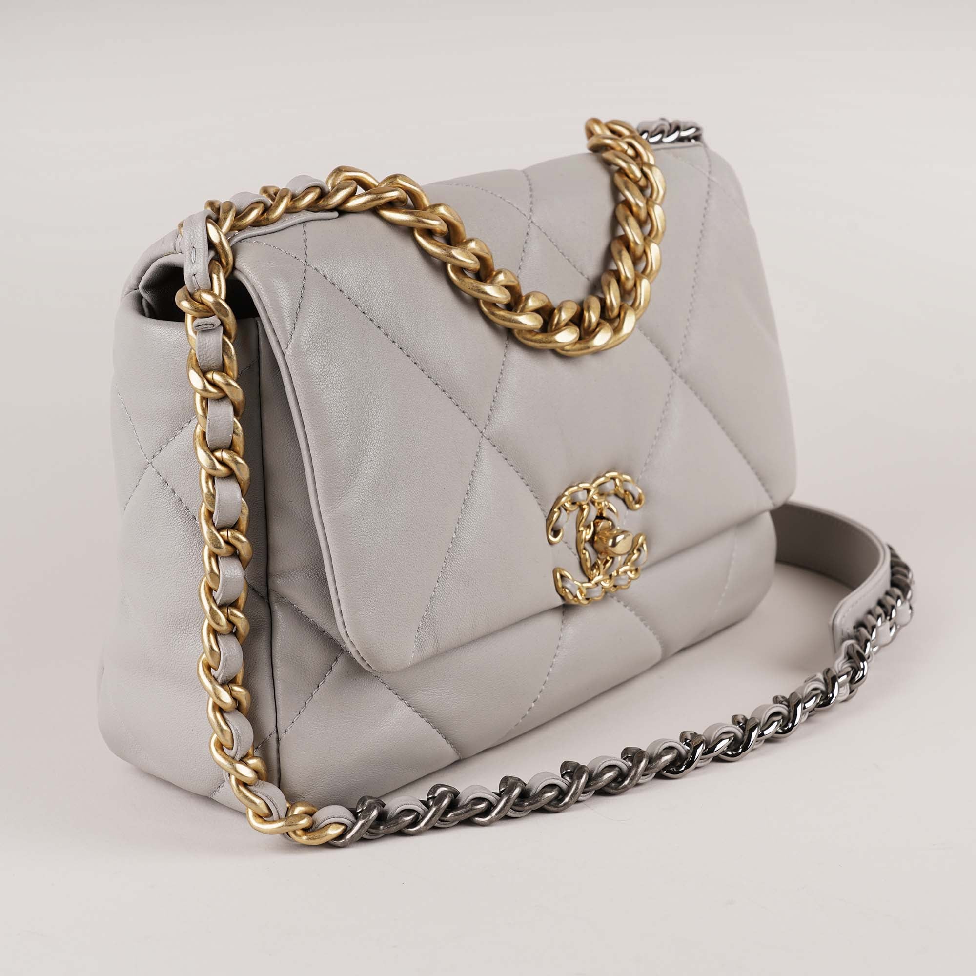 Chanel Small 19 Flap Bag Grey Leather image