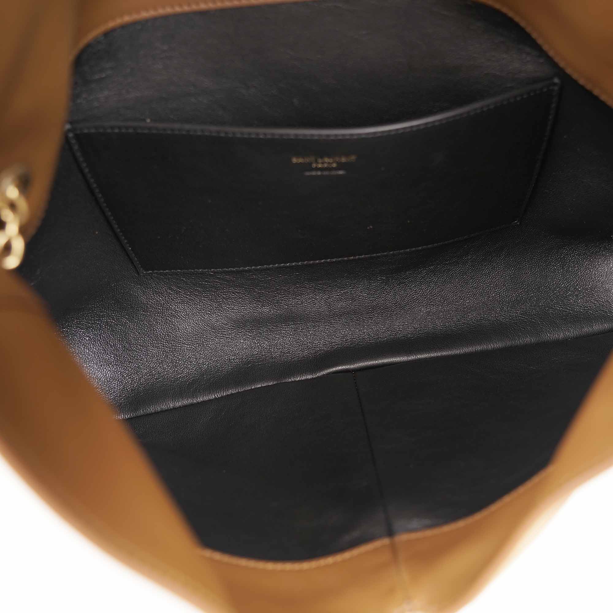 Cassandre Large Pouch On Chain image