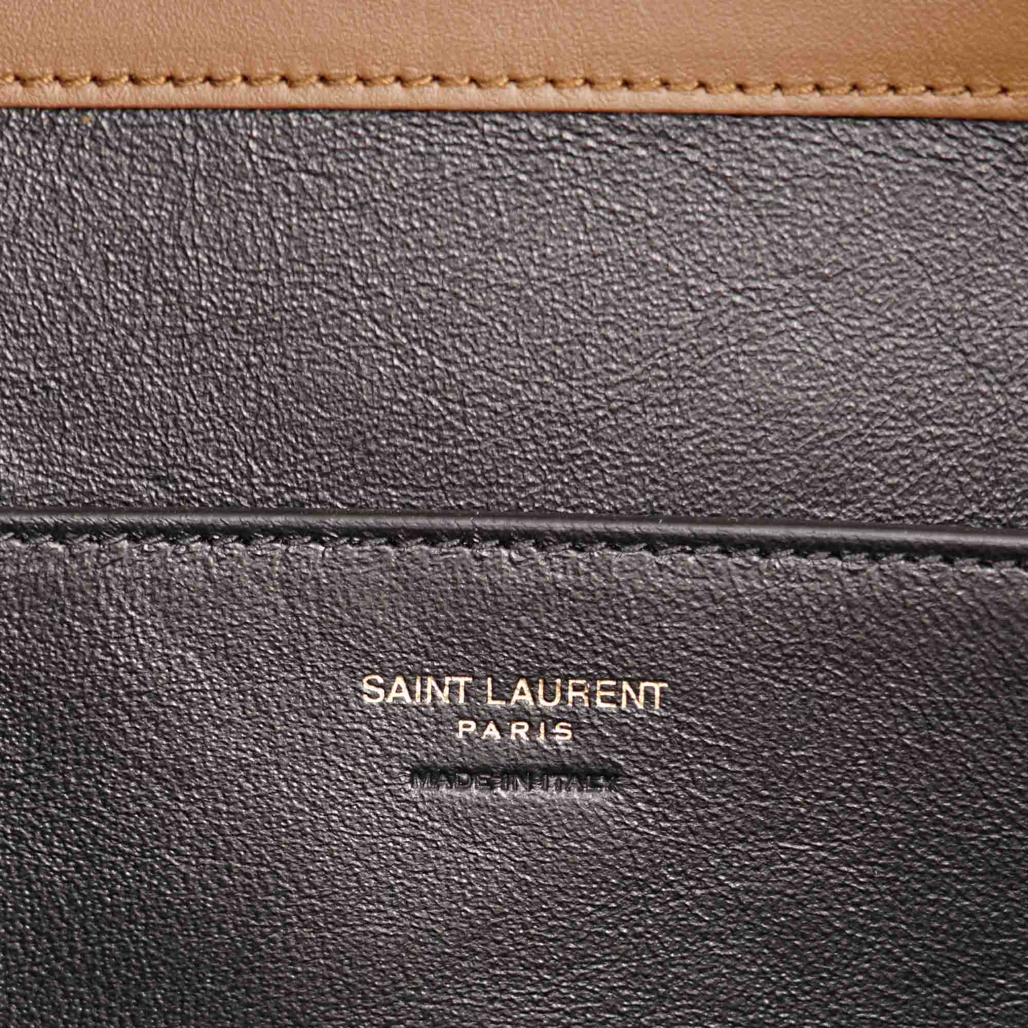 Cassandre Large Pouch On Chain image