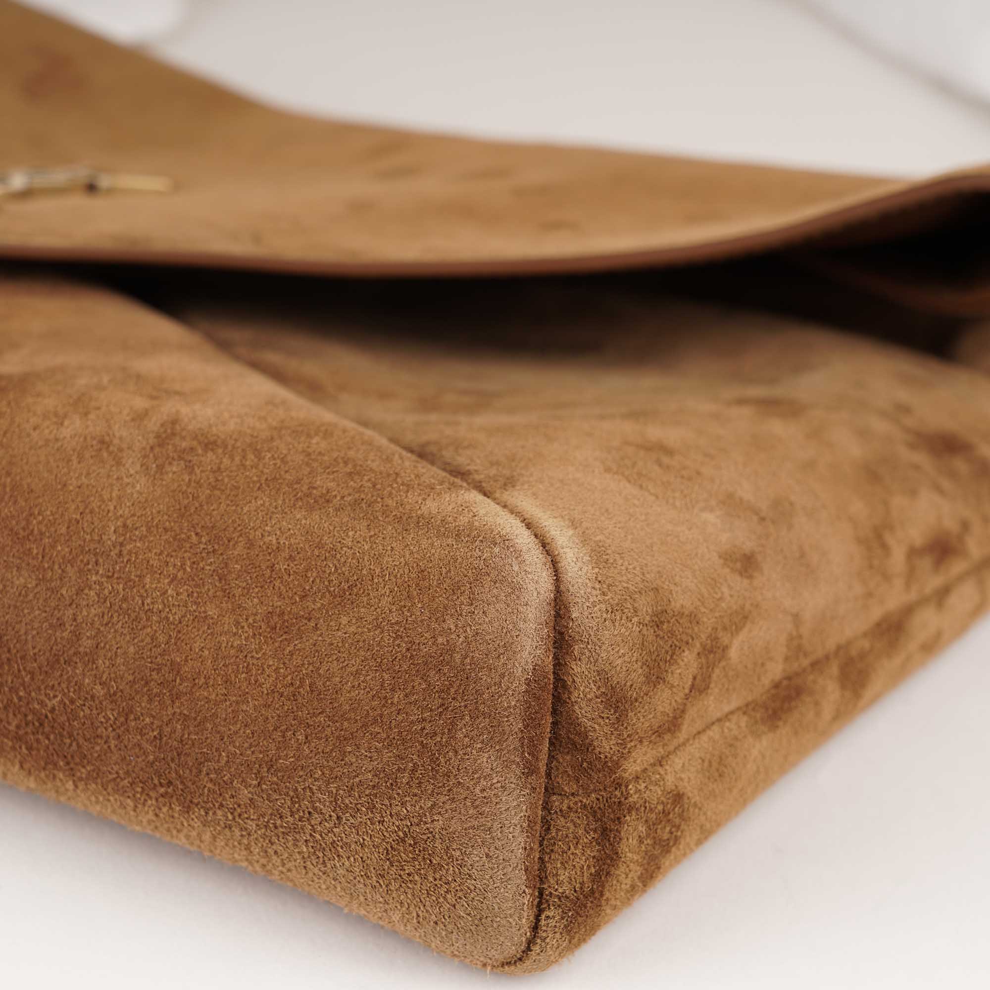Cassandre Large Pouch On Chain image