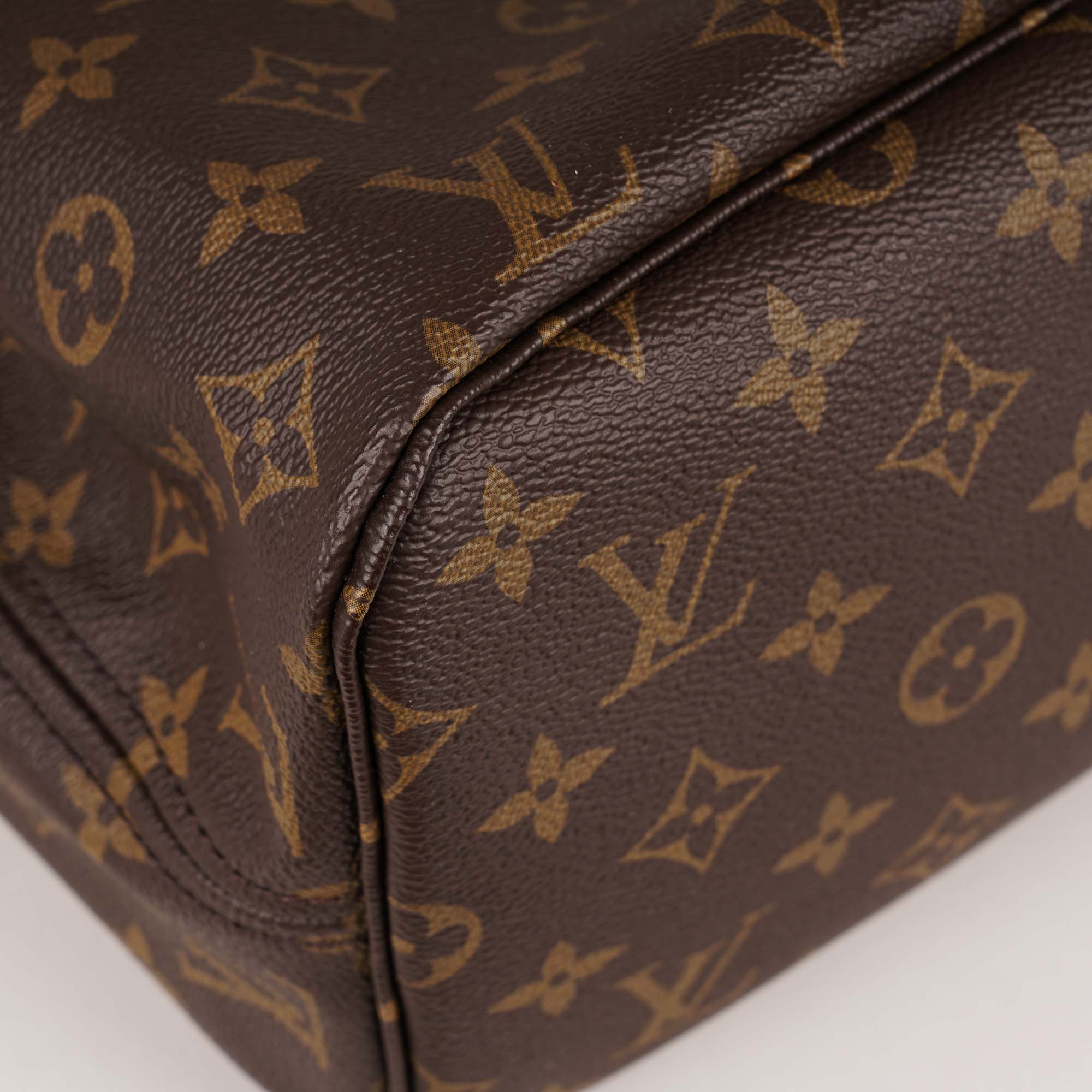 Neverfull MM Tote Bag image