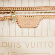 Neverfull MM Shoulder Bag thumbnail image