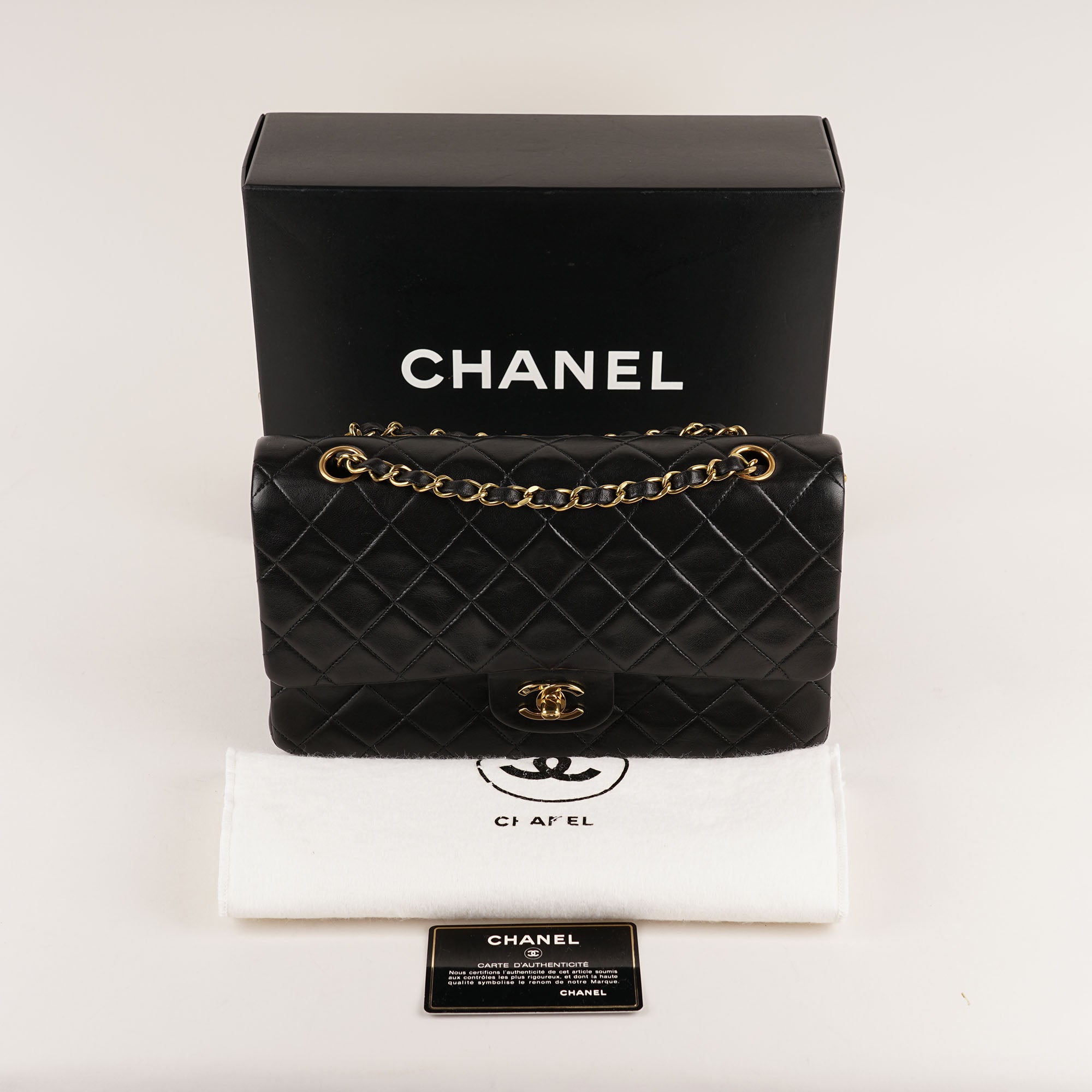 Classic Medium Vintage Double Flap Bag image