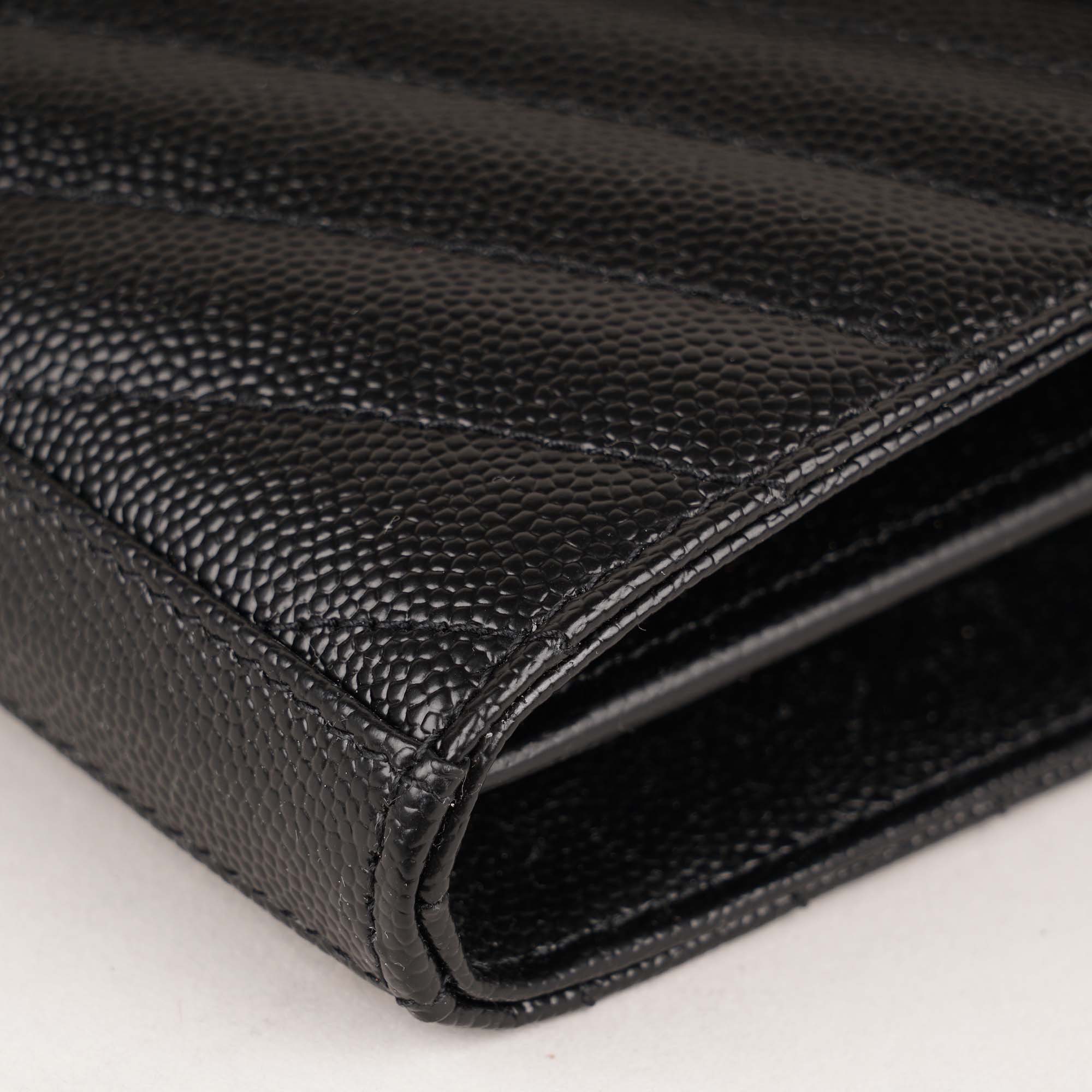 Cassandre Large Wallet On Chain image