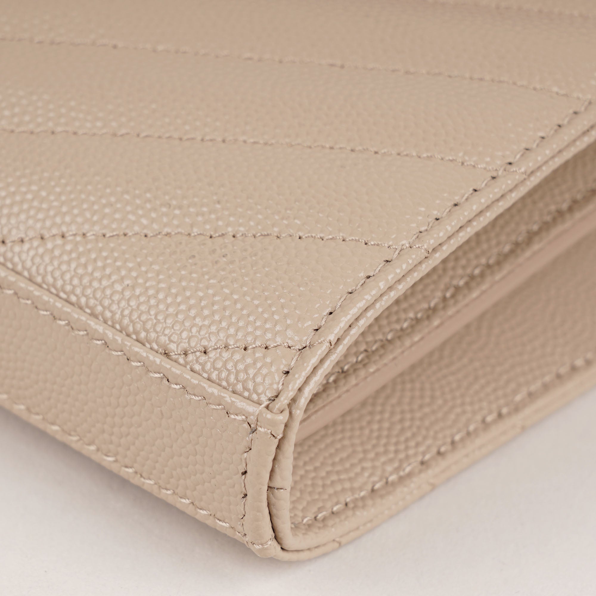 Cassandre Large Wallet On Chain image