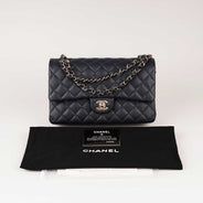 Medium Classic Double Flap Bag thumbnail image