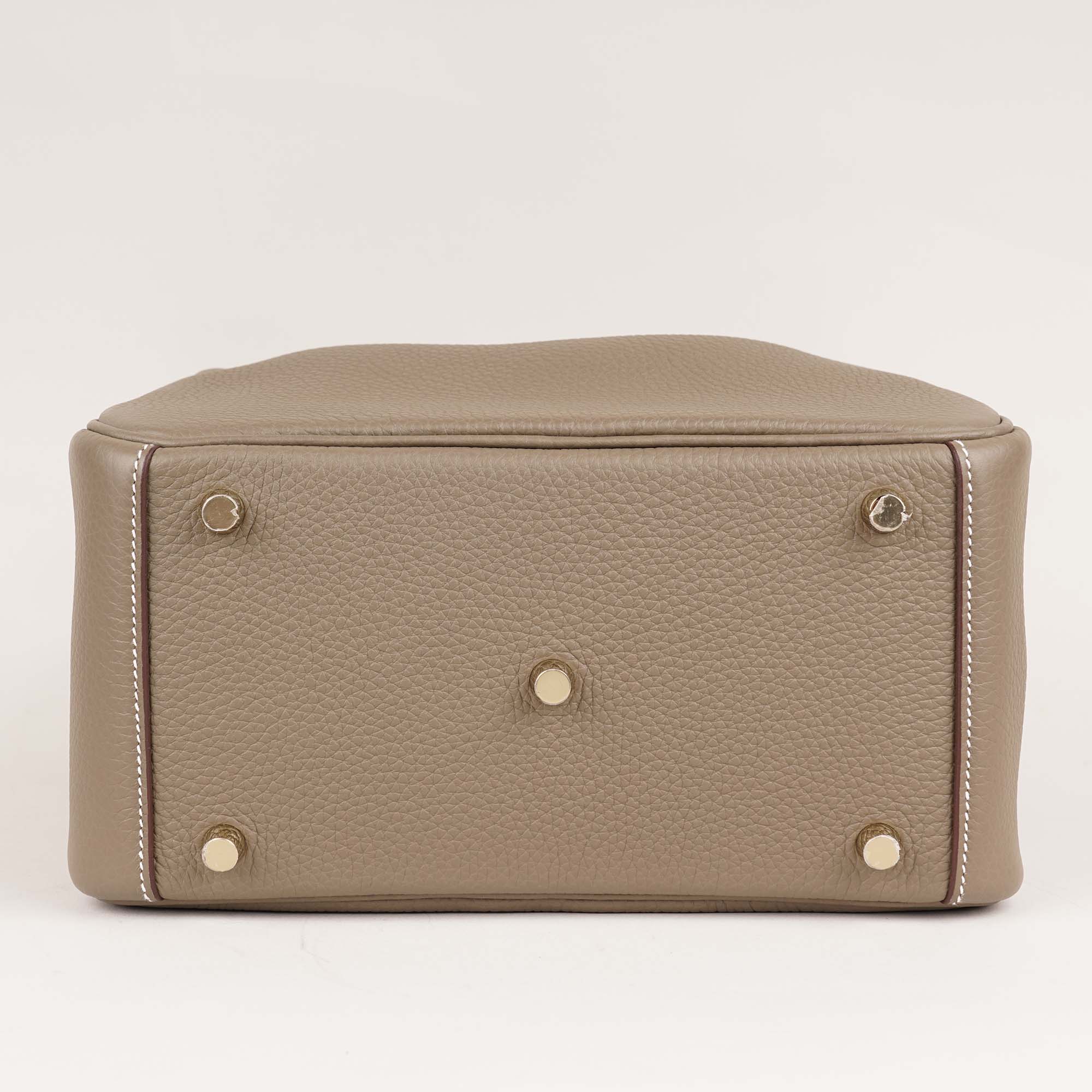 Lindy Bag 26 image