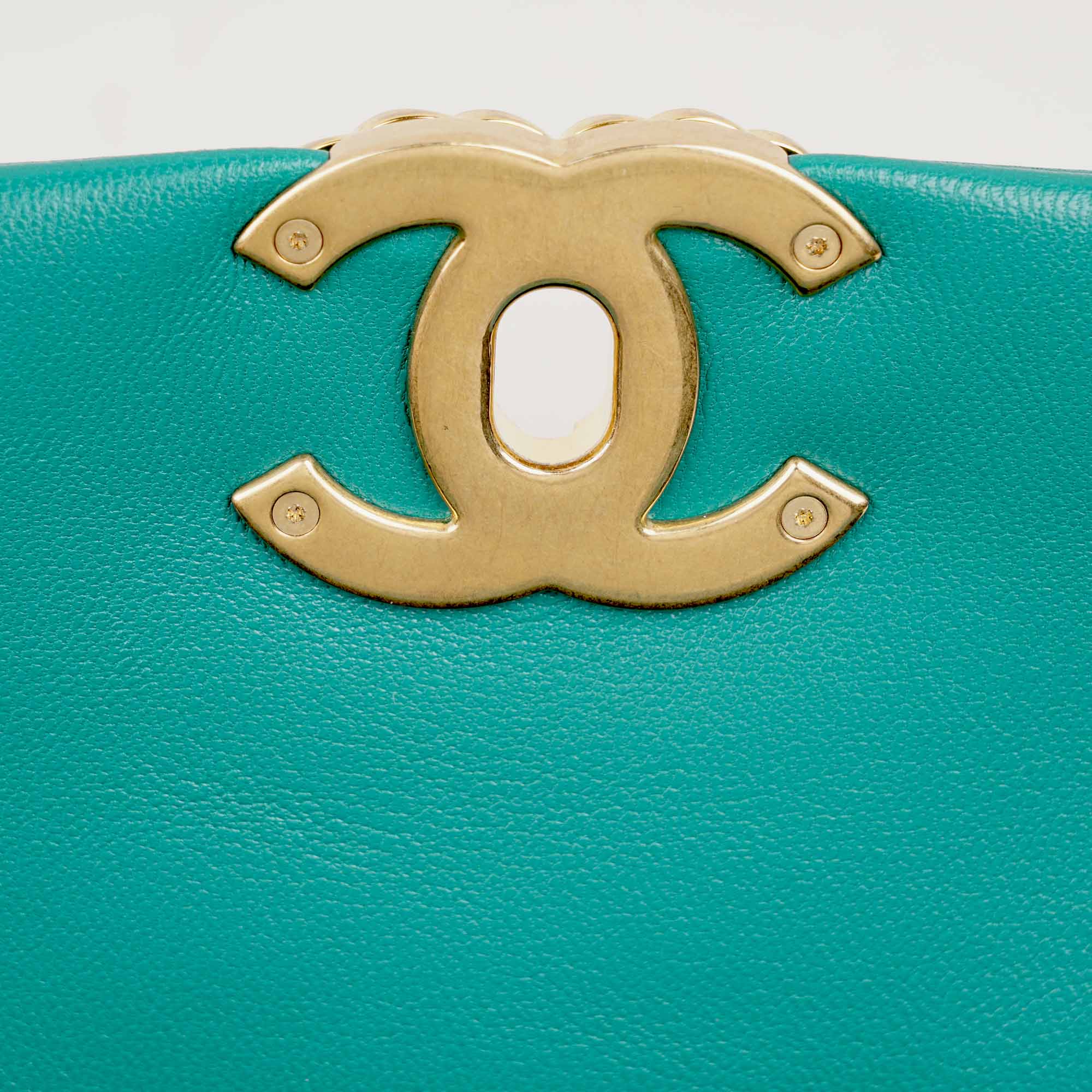 19 Small Flap Bag Green image